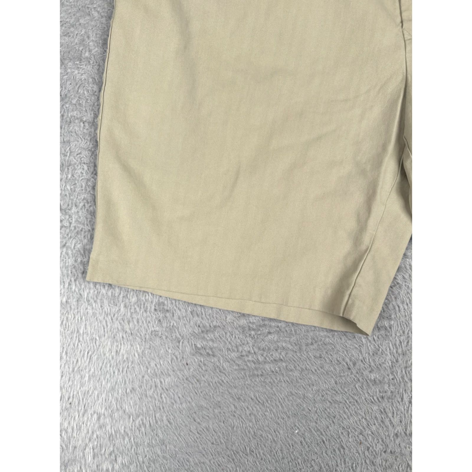 Tommy Bahama Tommy Bahama Shorts Adult 38 Beige Pleated Silk Chino Casual Beach Mens Size US 38 / EU 54 - 3 Thumbnail