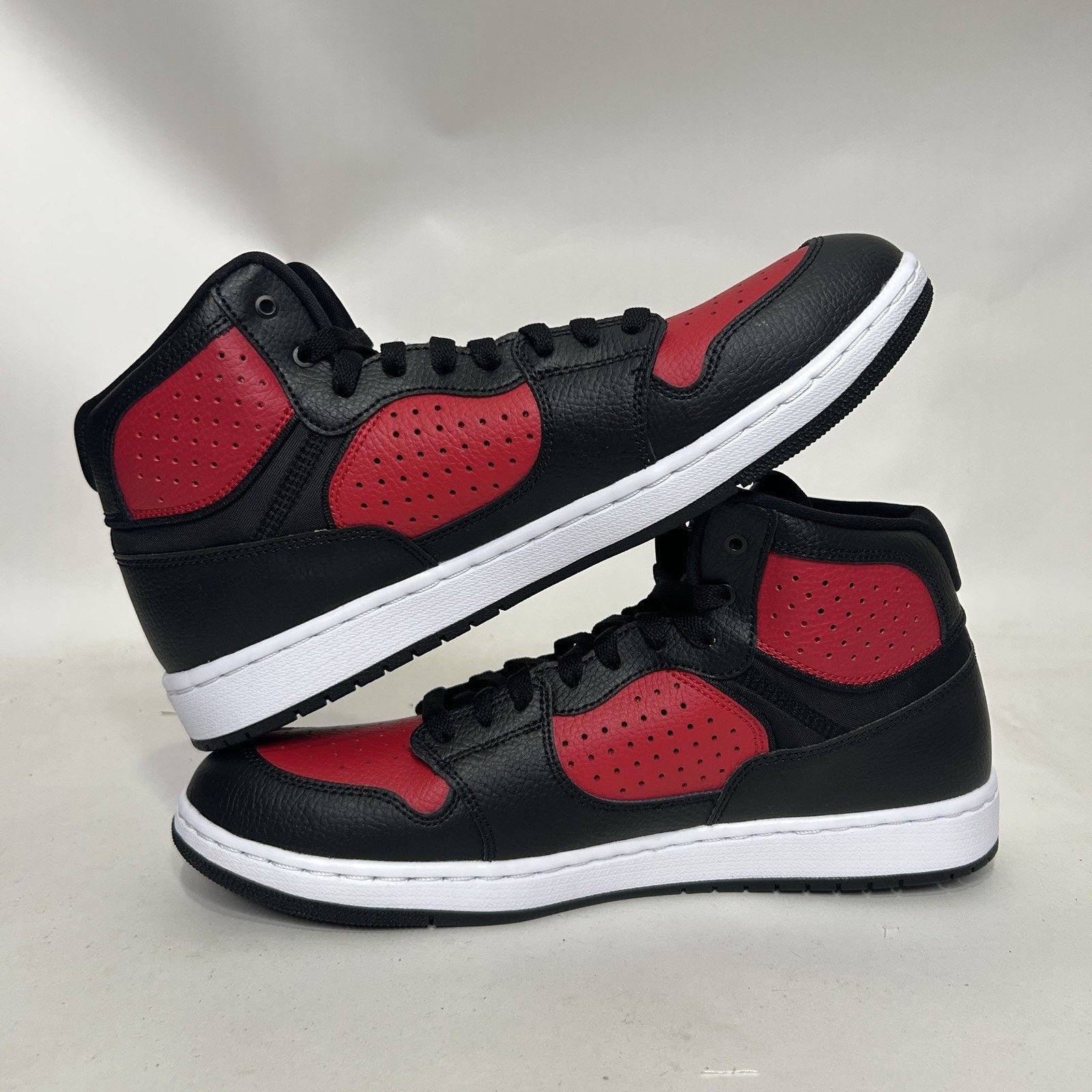 Jordan Brand NIke Air Jordan Access “Bred/Black Gym Red White” AR3762-006 Size US 11.5 / EU 44-45 - 3 Thumbnail