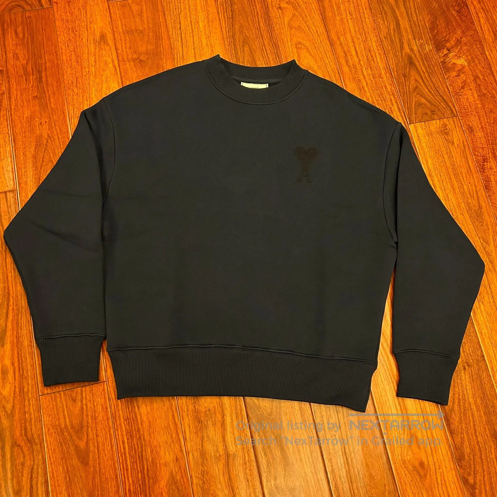 AMI Ami Paris Heart Embroidery Crewneck Sweatshirt. Size S / US 4 / IT 40 - 1 Thumbnail