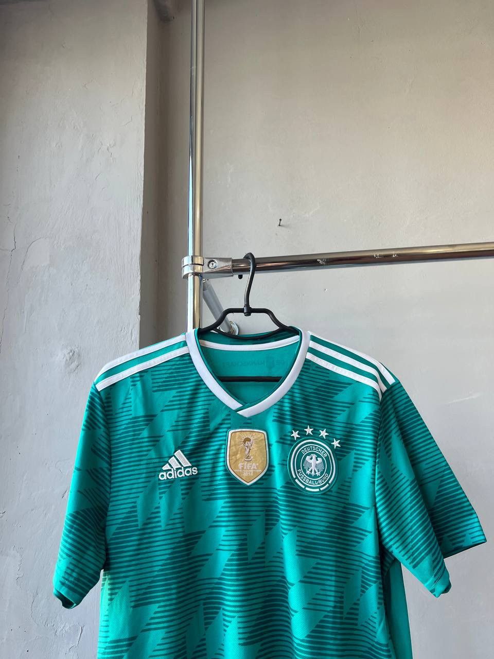 Adidas 2017/18 GERMANY TEAM AWAY SOCCER JERSEY FOOTBALL SHIRT SZ L Size US L / EU 52-54 / 3 - 3 Thumbnail