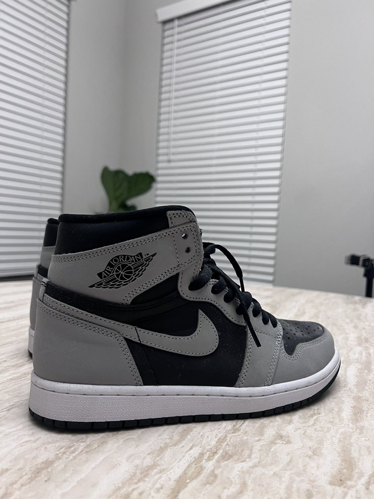 Jordan Brand Jordan 1 shadow grey 2.0 Size US 8 / EU 41 - 5 Thumbnail