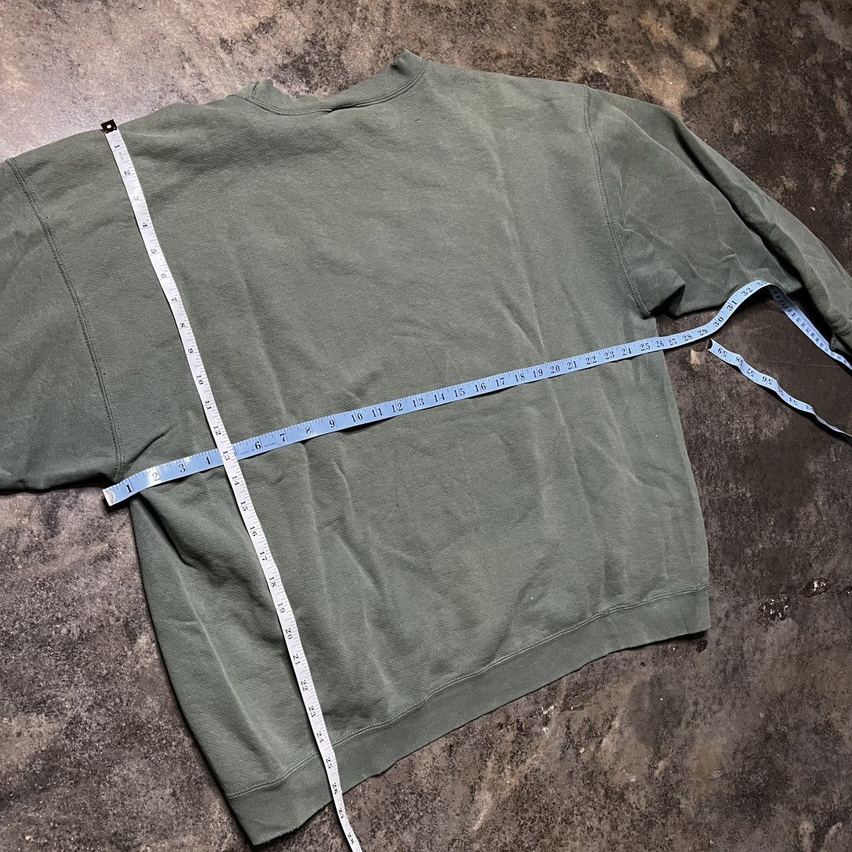 Vintage vintage olive green 90s nike baggy sweatshirt Size US XL / EU 56 / 4 - 7 Thumbnail