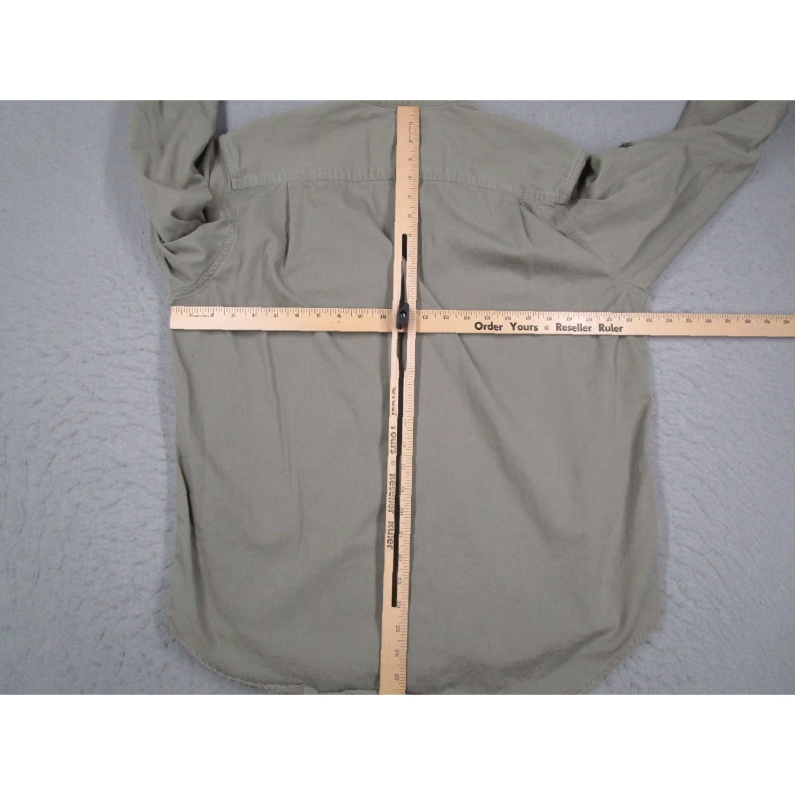 Banana Republic VINTAGE Banana Republic Button-Up Shirt Mens Small Green Long Sleeve Safari 90s Retro Casual Size US S / EU 44-46 / 1 - 5 Thumbnail