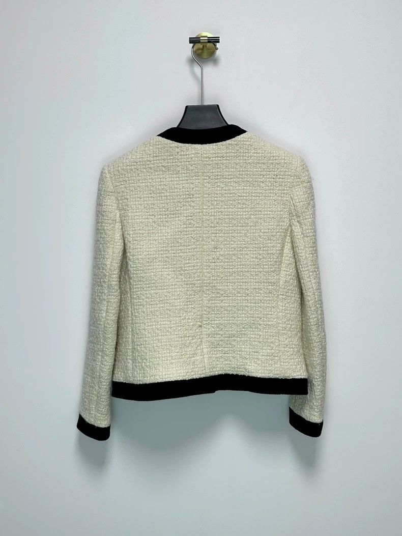 Yves Saint Laurent Saint LaruentIvory tweed parka jacket 2502-Nextarrow Size XS / US 0-2 / IT 36-38 - 2 Thumbnail