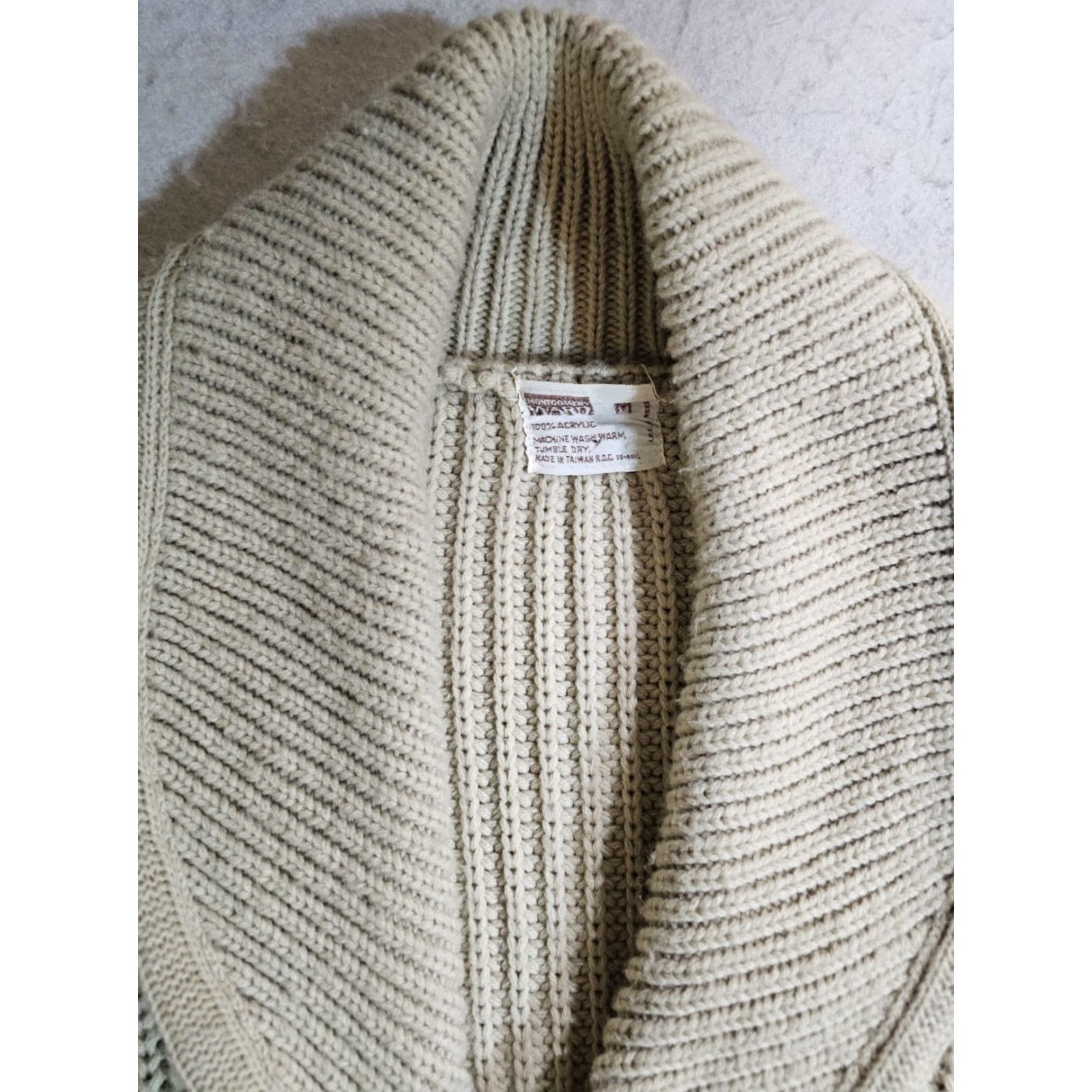 Vintage VINTAGE Montgomery Ward Cable Knit Shawl Collar Button-Up Cardigan Sweater M Ivory 1970s Grunge Mens Size US M / EU 48-50 / 2 - 3 Thumbnail