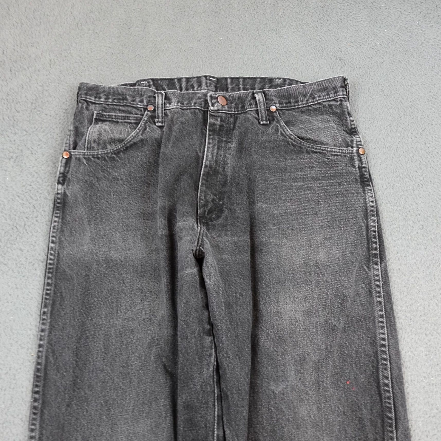 Wrangler VINTAGE Wrangler Riata Jeans Mens 36x32 Straight Leg Black Denim USA 90s (Gray) Size US 36 / EU 52 - 2 Thumbnail