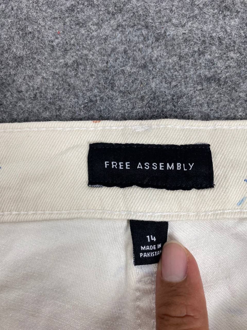 Japanese Brand vintage japanese brands 90s straight fullprint denim Size US 35 - 10 Thumbnail