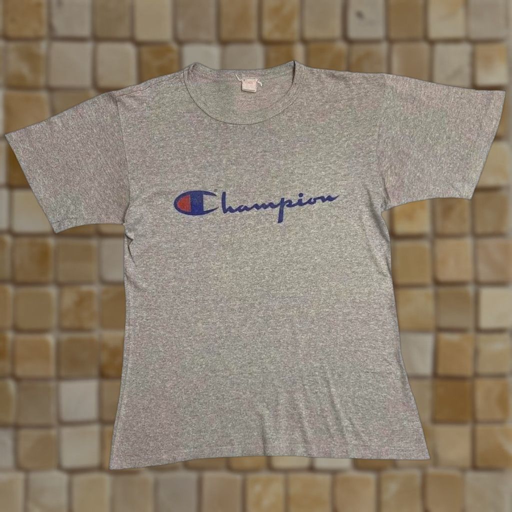 Champion VINTAGE Champion Graphic Big Logo Spellout Short Sleeve T-Shirt M Grey 90s Mens Shirt Size US M / EU 48-50 / 2 - 1 Thumbnail