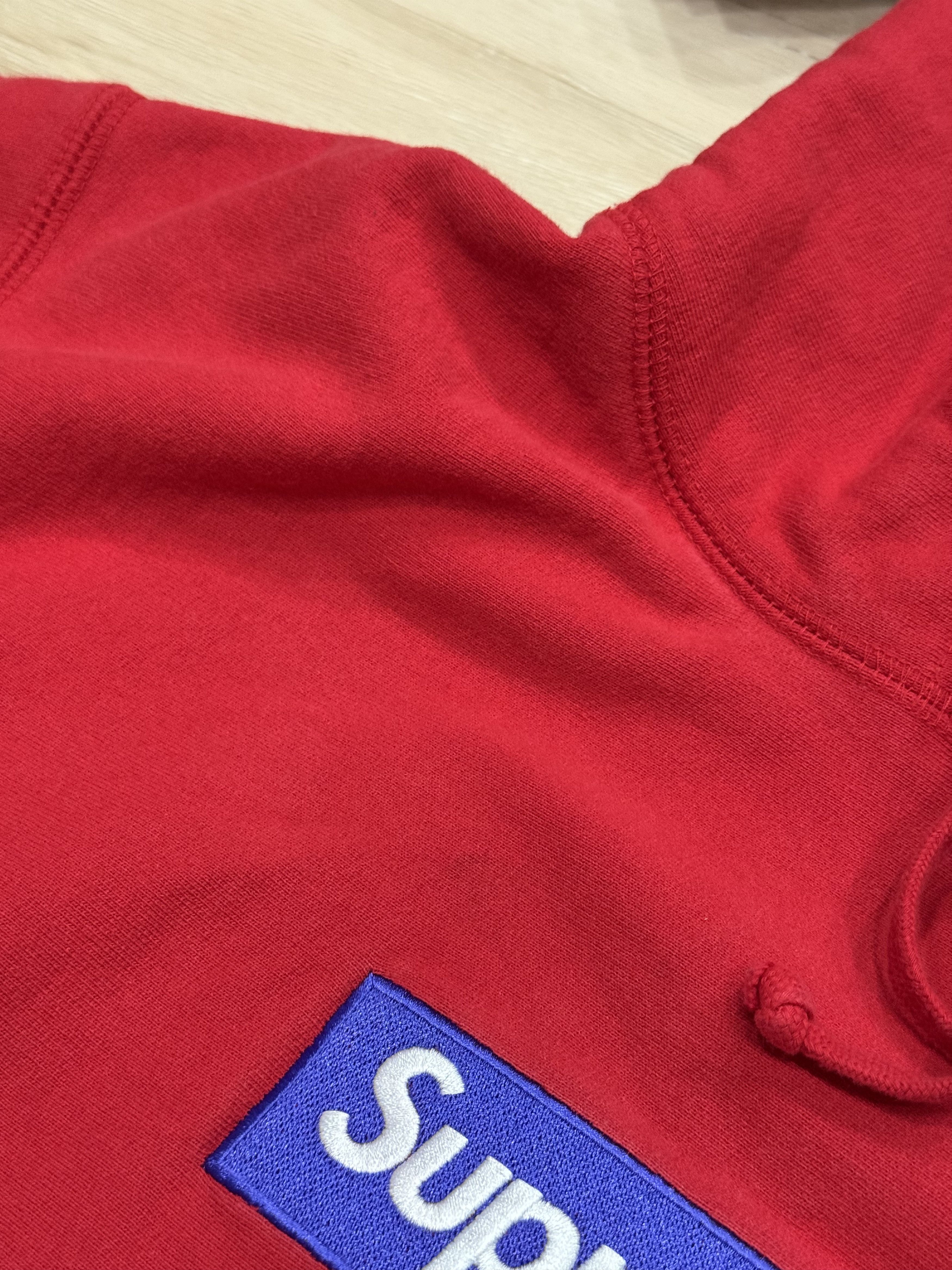 Supreme Supreme FW17 Purple on Red Box Logo Hoodie Size US XL / EU 56 / 4 - 8 Thumbnail