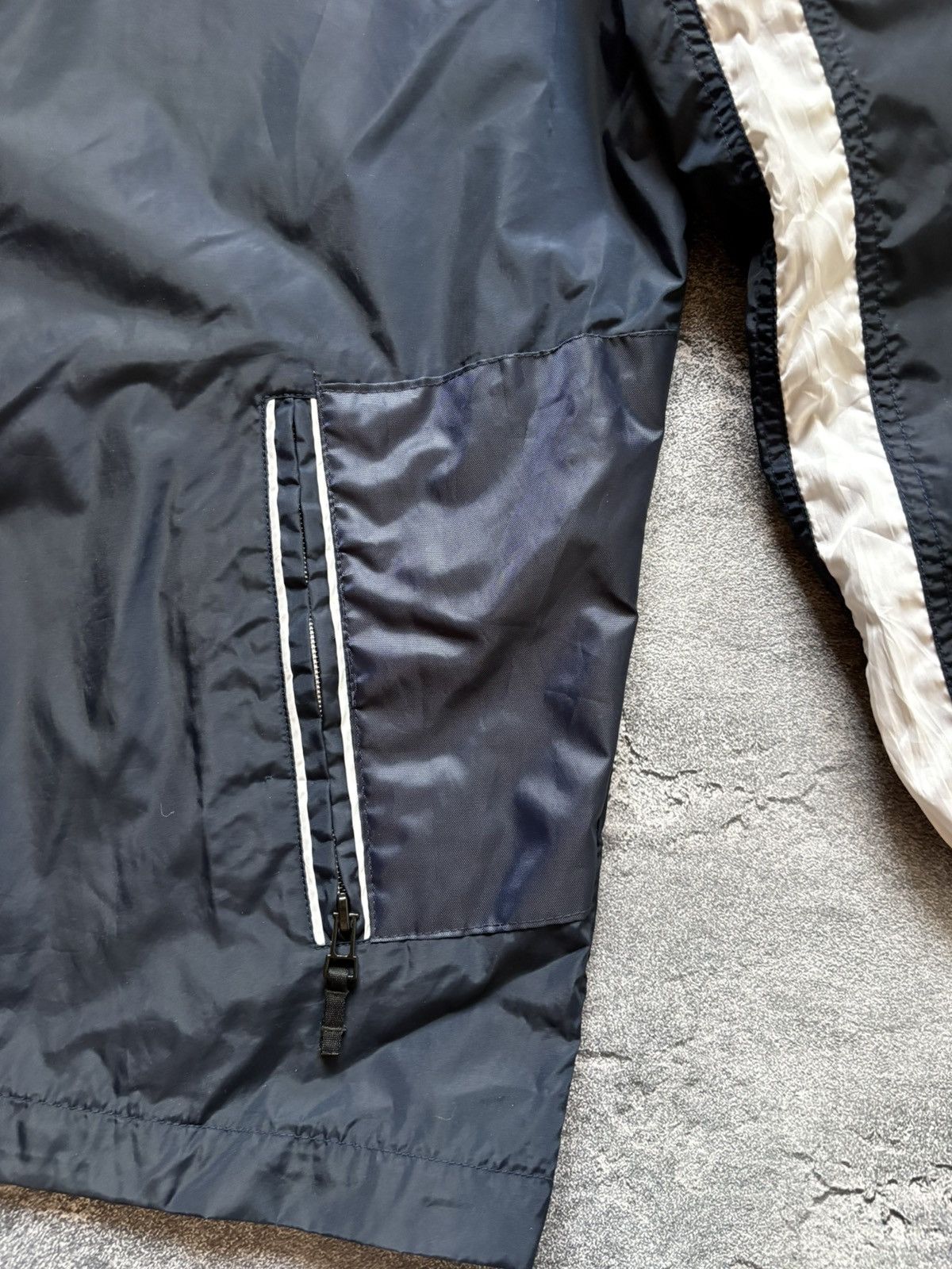 Nike Vintage 90s Nike Y2K Streetwear Swoosh Nylon Track Jacket Size US XL / EU 56 / 4 - 6 Thumbnail