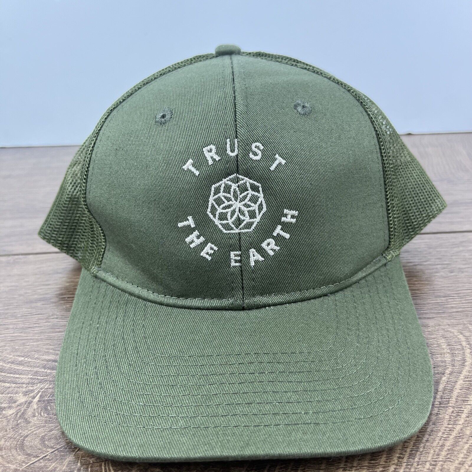 Other Trust the Earth Hat Adjustable Hat Green Adjustable Hat Gree Size ONE SIZE - 2 Thumbnail