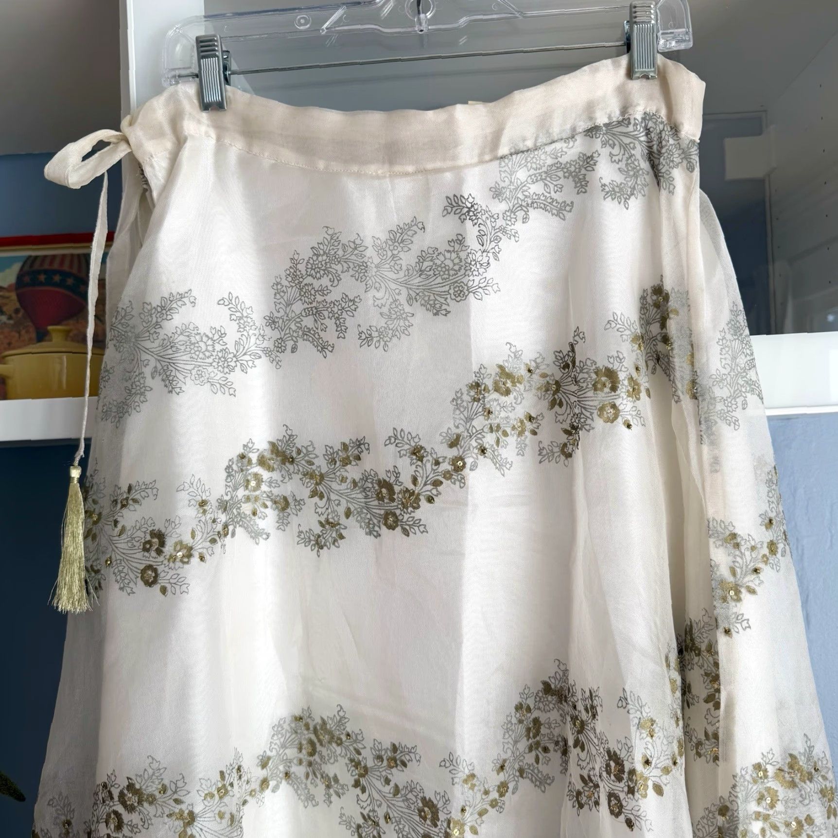 Soft Surroundings Soft Surroundings Floral Beaded Sequin Midi Skirt S Ivory Silver Gold Whimsy Size 28" / US 6 / IT 42 - 4 Thumbnail
