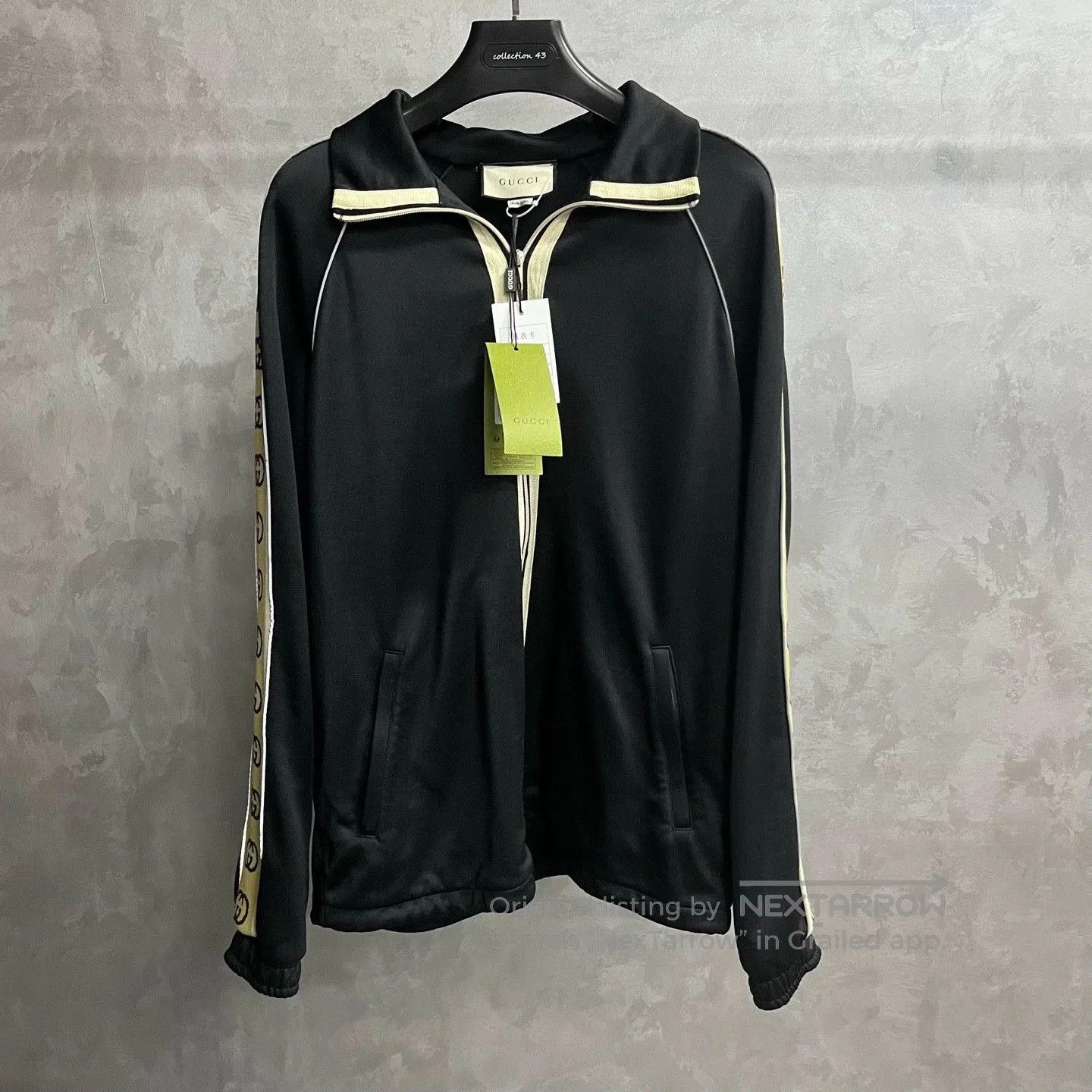 gucci black logo striped long sleeve jacket.