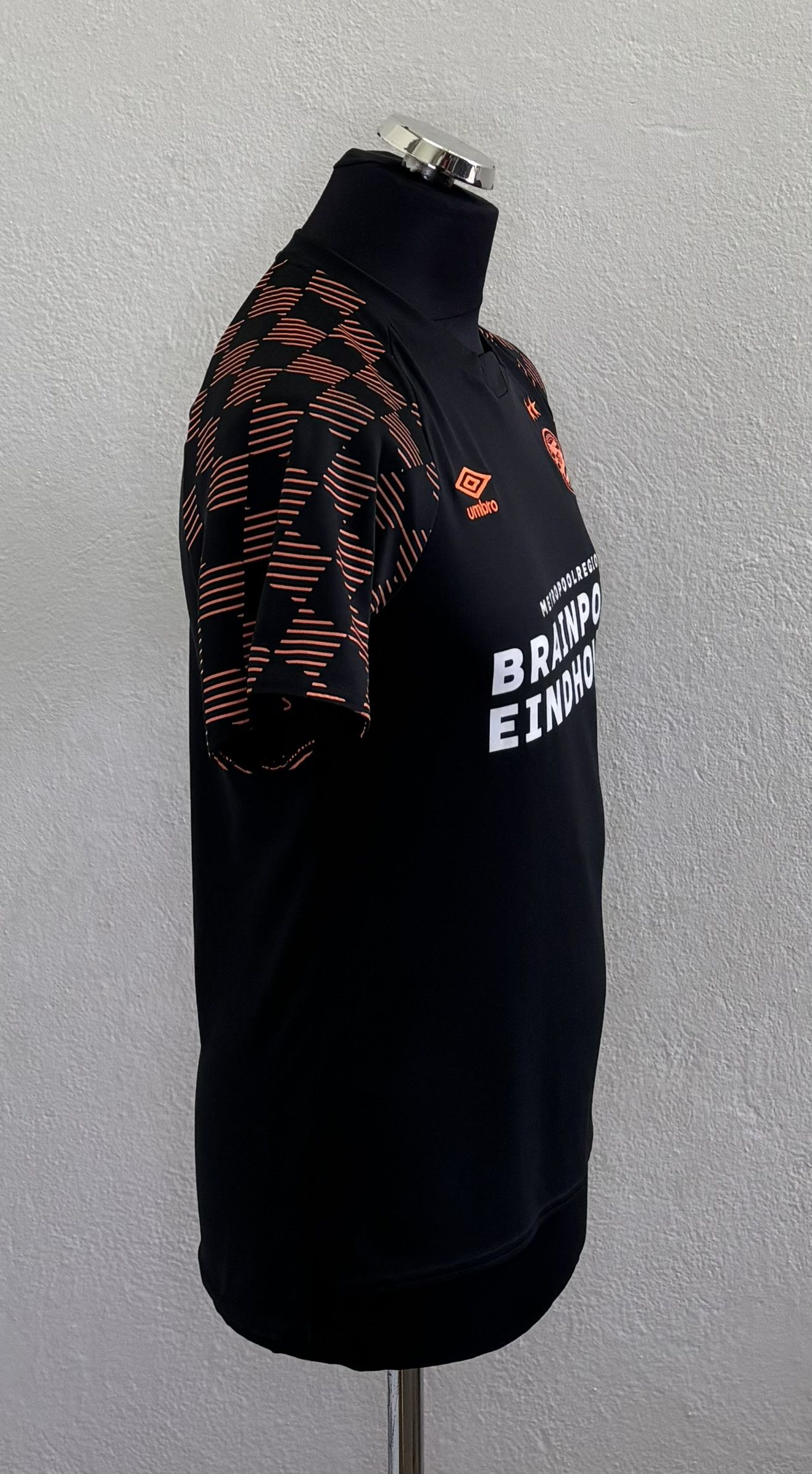 Umbro PSV Eindhoven 2019/2020 Umbro Football Jersey Size S Size US S / EU 44-46 / 1 - 4 Thumbnail