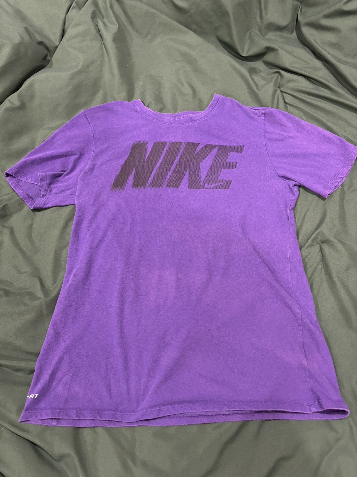 Nike Purple Nike Men’s Tshirt Size US L / EU 52-54 / 3 - 2 Thumbnail