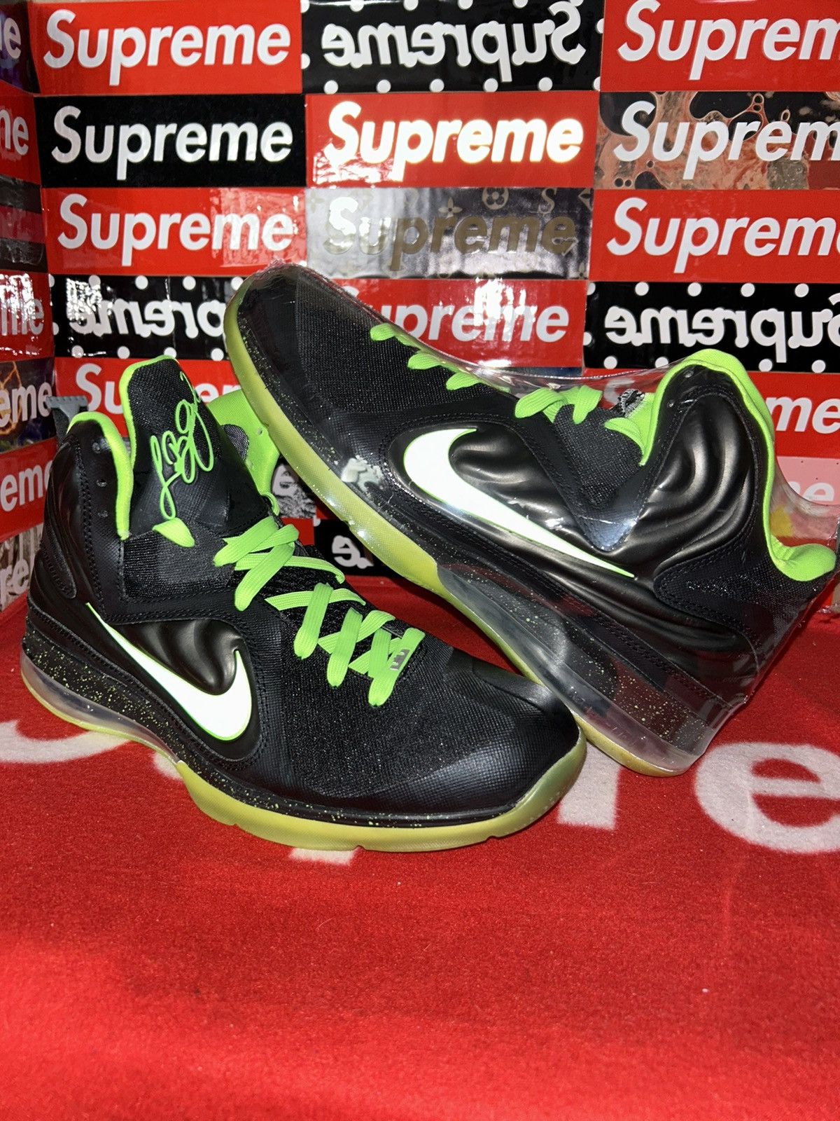 Nike Nike Lebron 9 Limited ID 532019-991 size 13 NEW nikeID Size US 13 / EU 46 - 2 Thumbnail