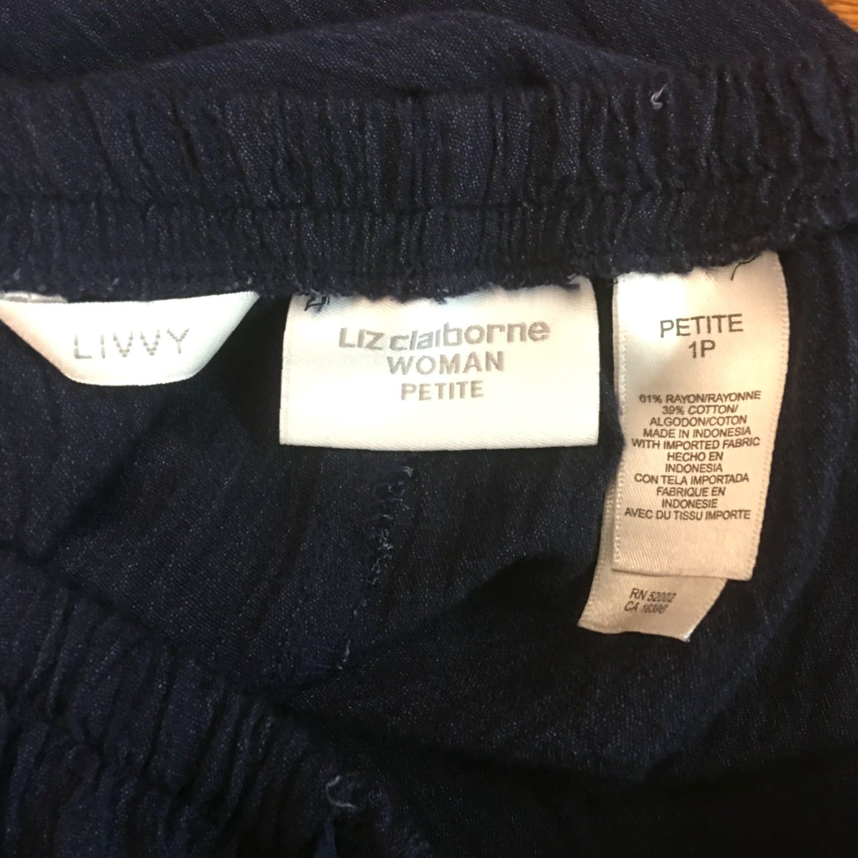 Liz Claiborne Liz Claiborne Livvy Women Cropped Navy Blue Cropped Capri Pants 1P Petite Size 1P Size 25" / US 0 / IT 36 - 5 Thumbnail