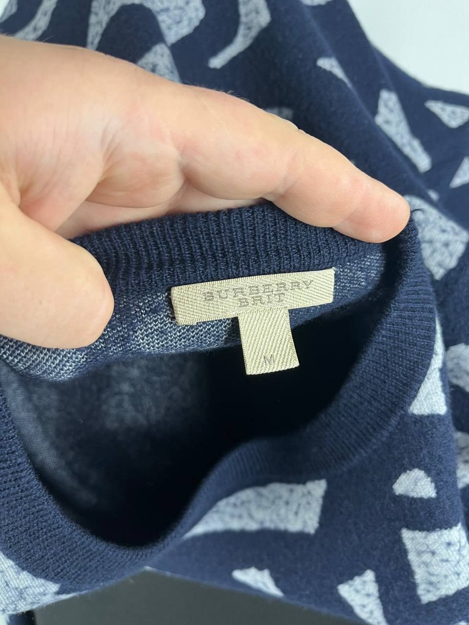 Burberry Burberry Brit Men Wool Printed Sweater Size M (0617) Size US M / EU 48-50 / 2 - 7 Thumbnail