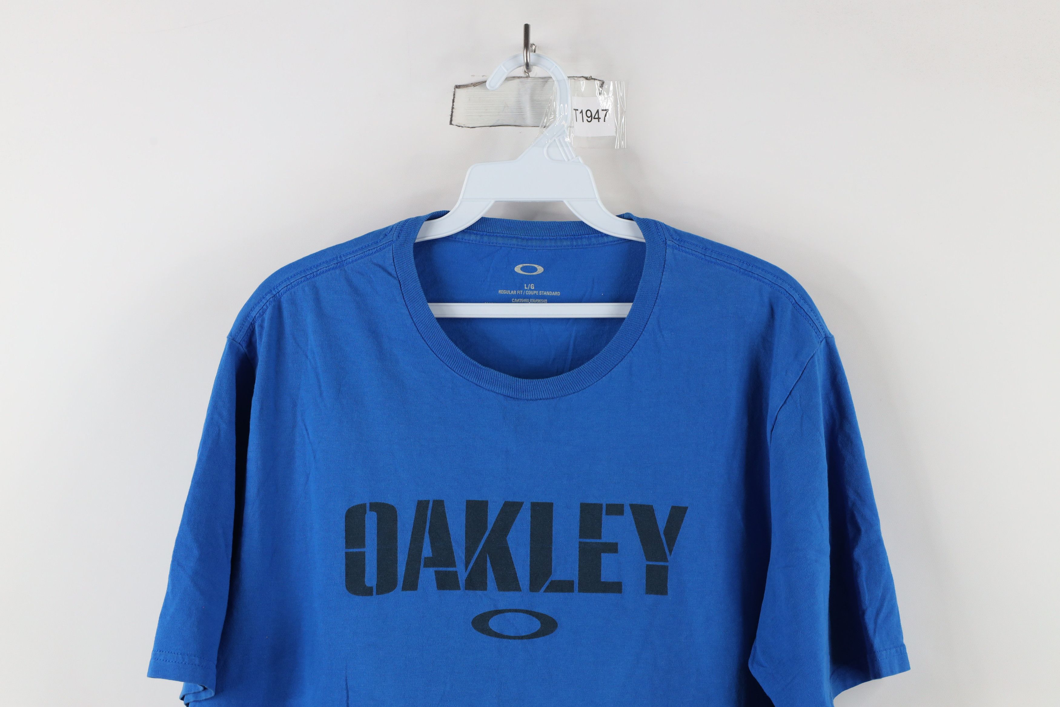 Oakley × Vintage Vintage Oakley Spell Out Stencil O Logo Short Sleeve T-Shirt Size US L / EU 52-54 / 3 - 2 Thumbnail