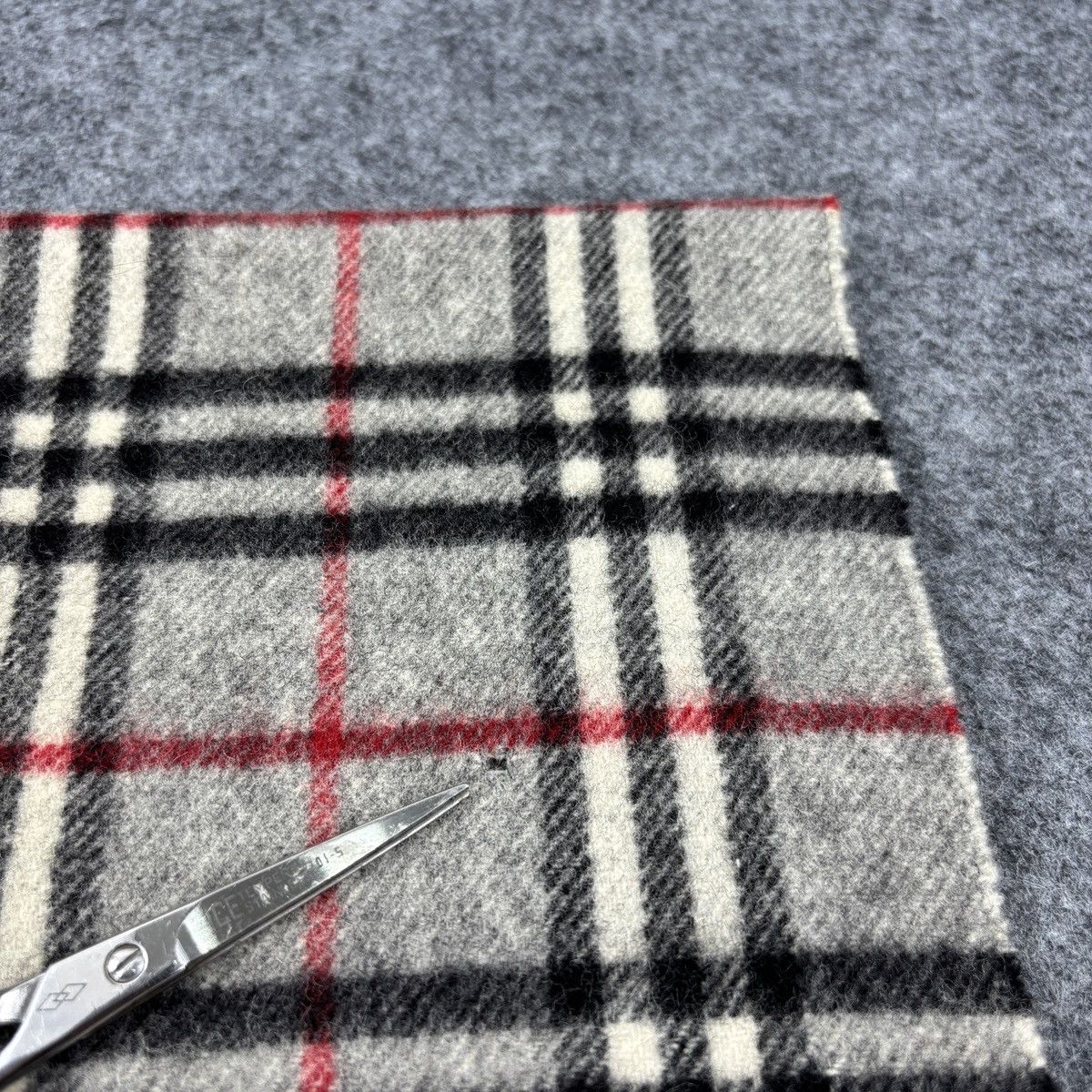 Burberry × Vintage Burberrys Scarf # D790 # Muffler # Neckwear # Nova Check Size ONE SIZE - 10 Thumbnail