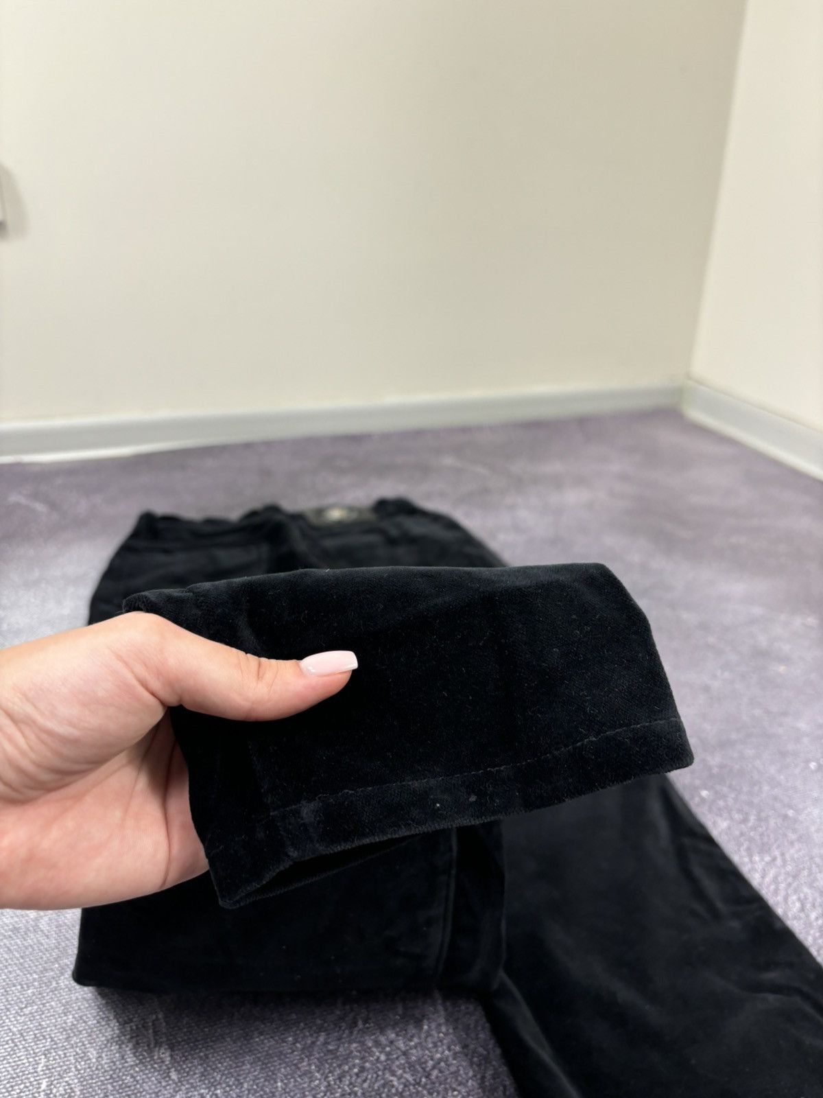 Versace Vintage Versace Jeans Couture Women’s Y2K Black Velvet Pants Size 28" / US 6 / IT 42 - 8 Thumbnail