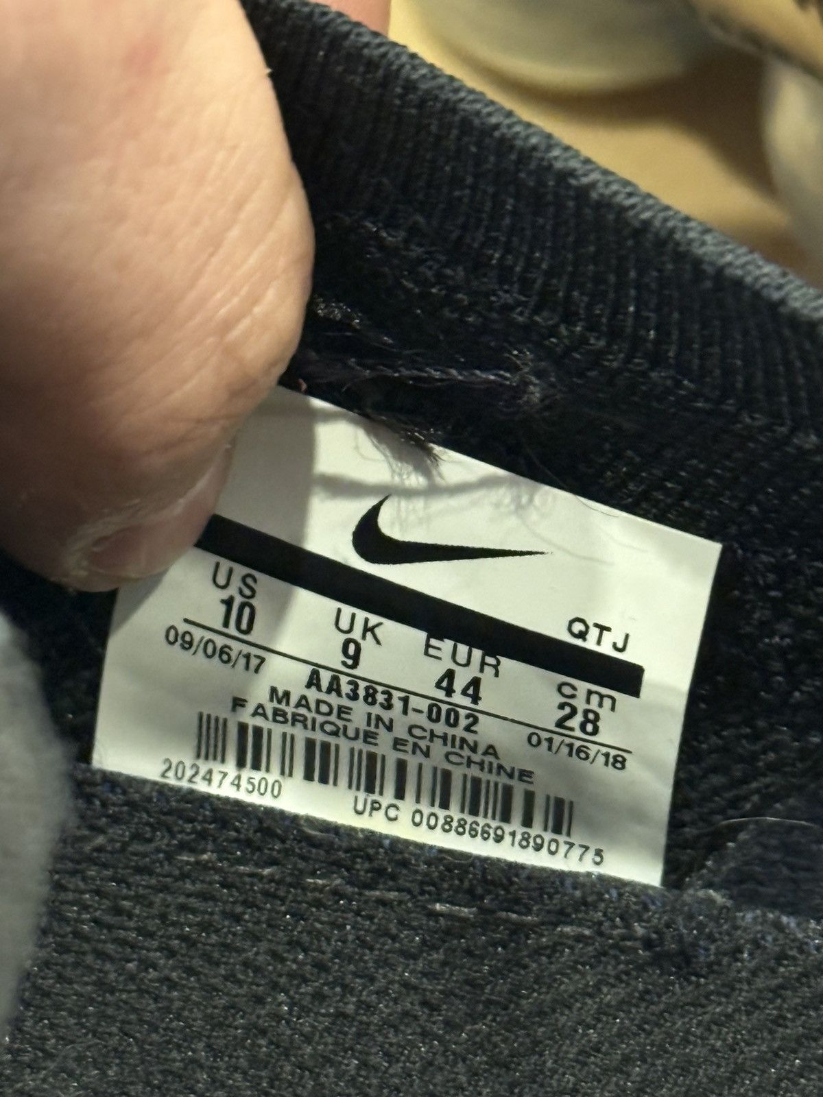 Nike × Off-White Vapourmax Size US 10 / EU 43 - 8 Thumbnail