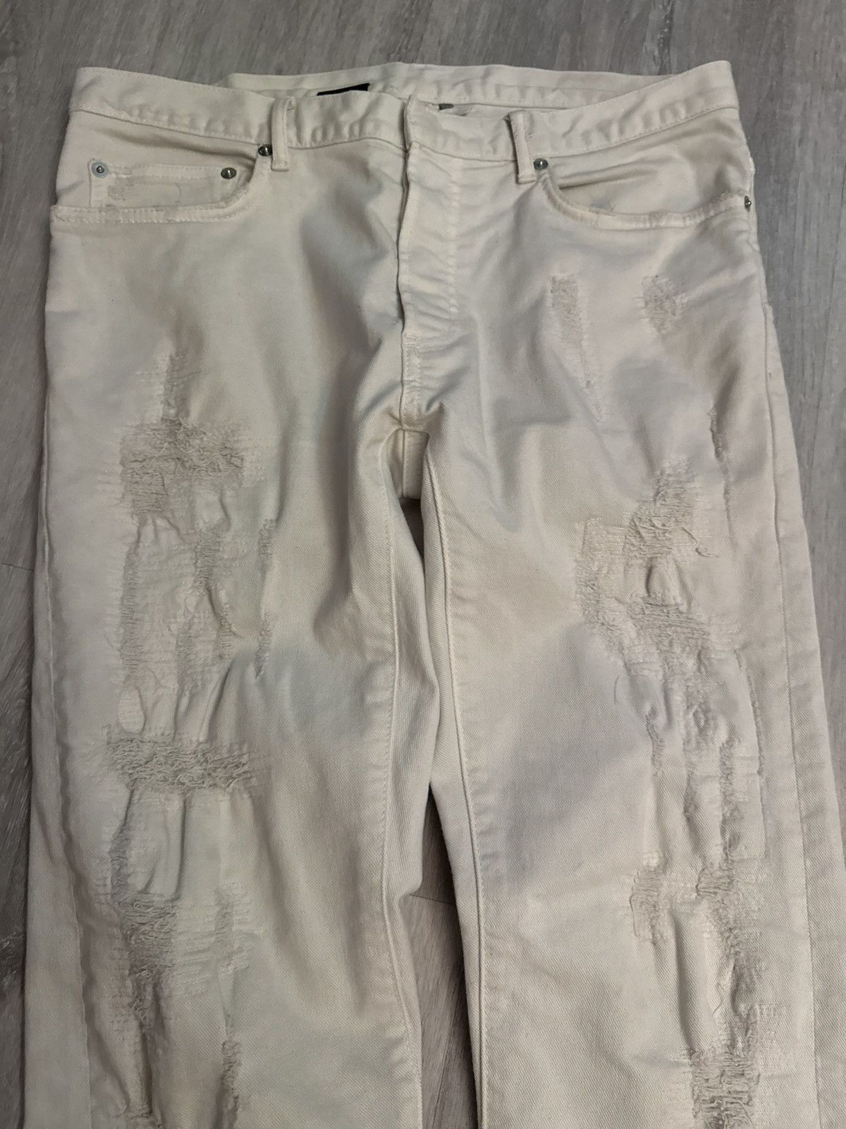 Dior Dior Hedi Slimane White Distressed Denim Size US 31 - 2 Thumbnail