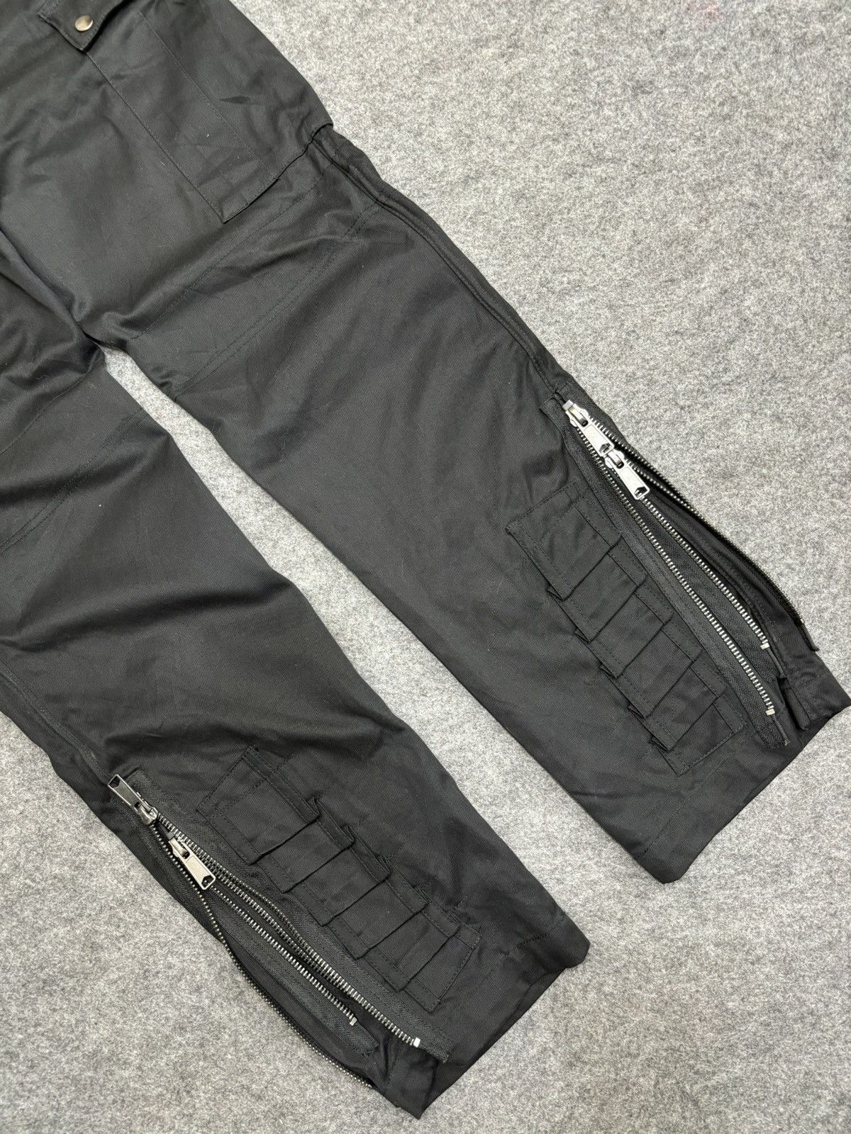 Japanese Brand 💥Punk Style💥Semantic Design Multipockets Zipper Pant F488 Size US 33 - 14 Thumbnail