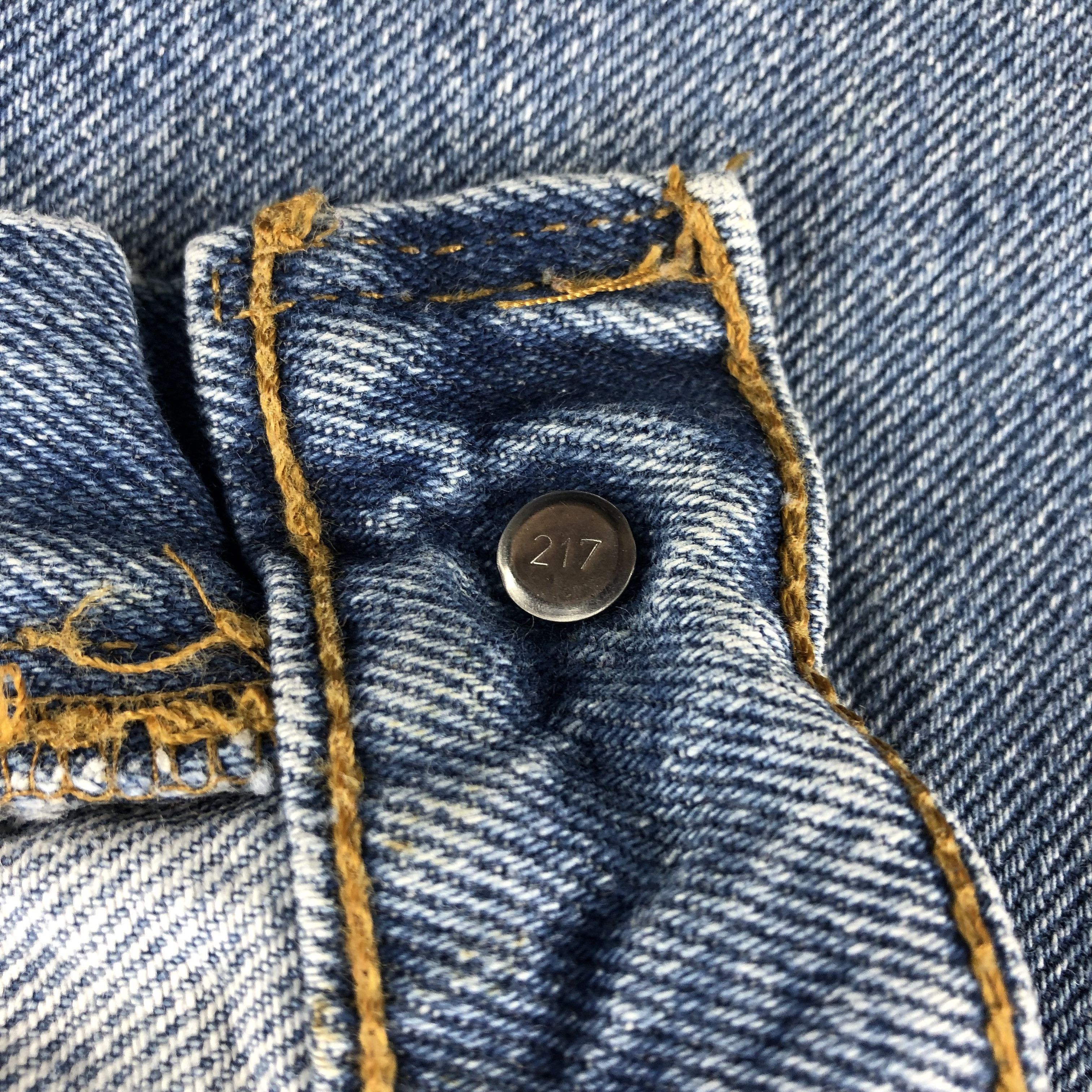 Levi's × Vintage 90s Vintage Blue Wash Levis 505 Jeans-JM1747 Size US 32 / EU 48 - 8 Thumbnail