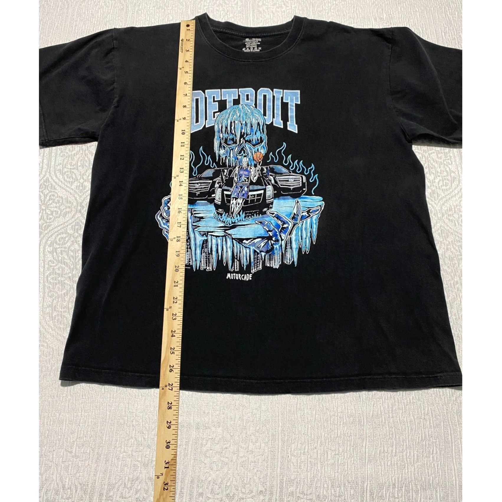 Vintage Motorcade Detroit Skull Ice Basketball Graphic T-Shirt Mens L Black Size US L / EU 52-54 / 3 - 4 Thumbnail