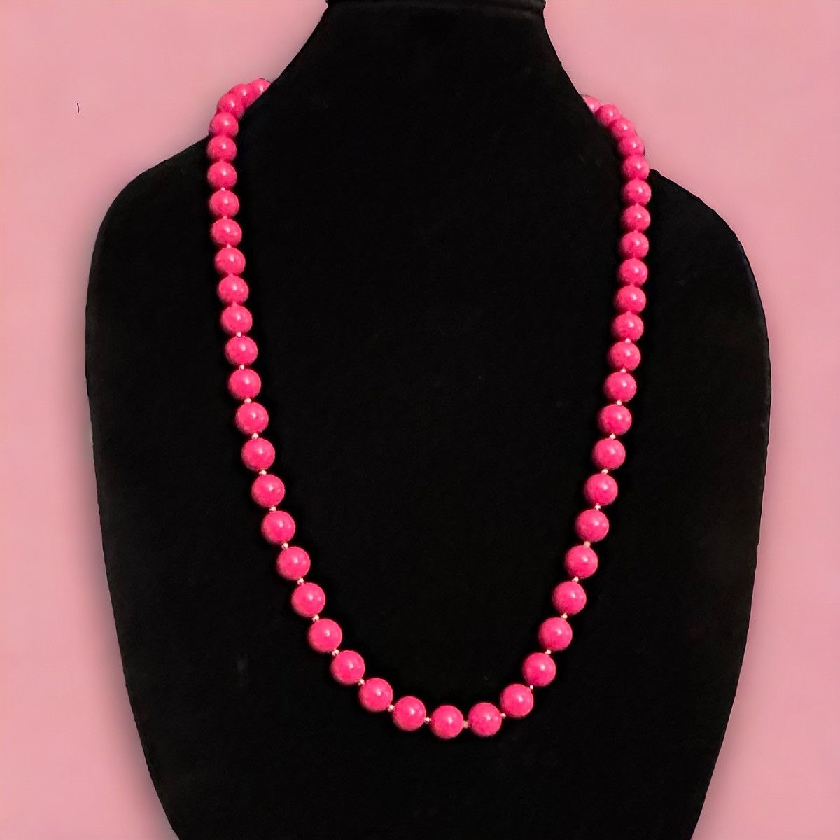 Vintage Vintage hot pink bead necklace Size ONE SIZE - 1 Thumbnail