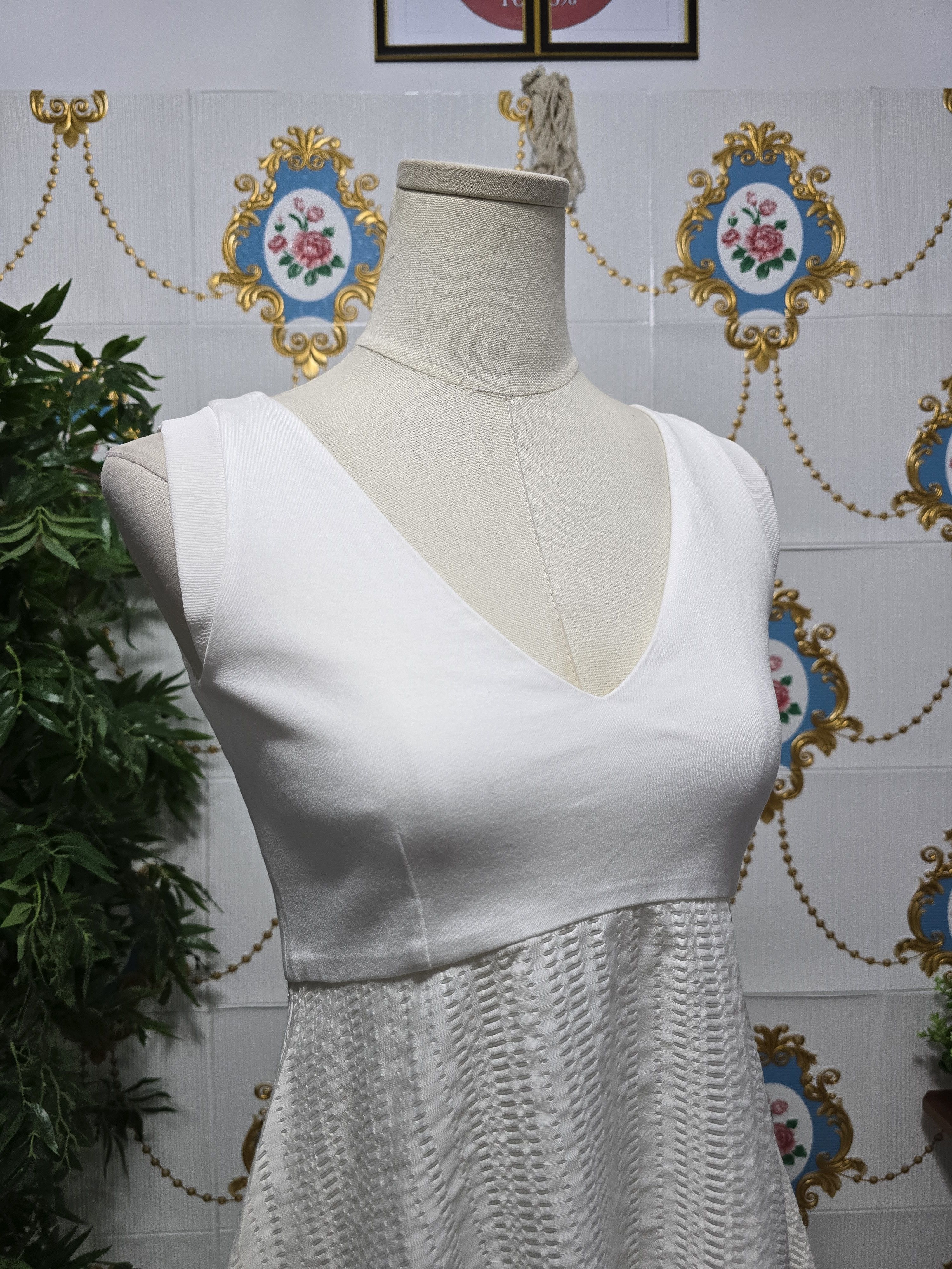 Emilio Pucci EMILIO PUCCI dress size Small LUXURY EXCELLENT CONDITION Size S / US 4 / IT 40 - 6 Thumbnail