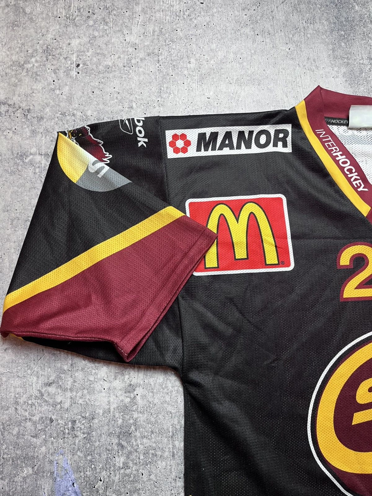 Vintage GENEVE SERVETTE SIGNED ICE HOCKEY JERSEY#20 PAVONI SIZE XS Size US XS / EU 42 / 0 - 2 Thumbnail