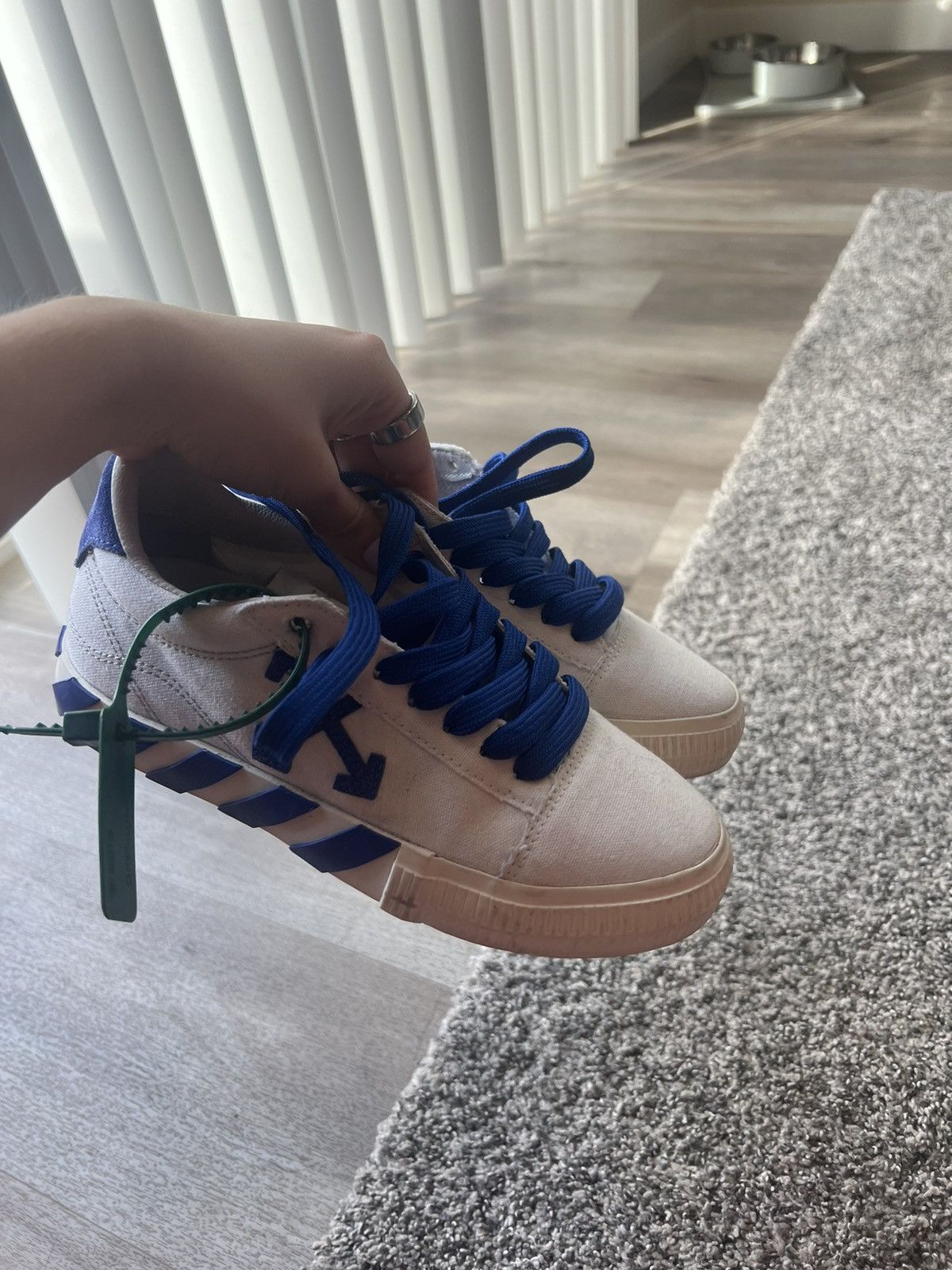 Off-White Off-White Vulc Low Cut Sneaker (White/Blue) Size US 7 / IT 37 - 3 Thumbnail