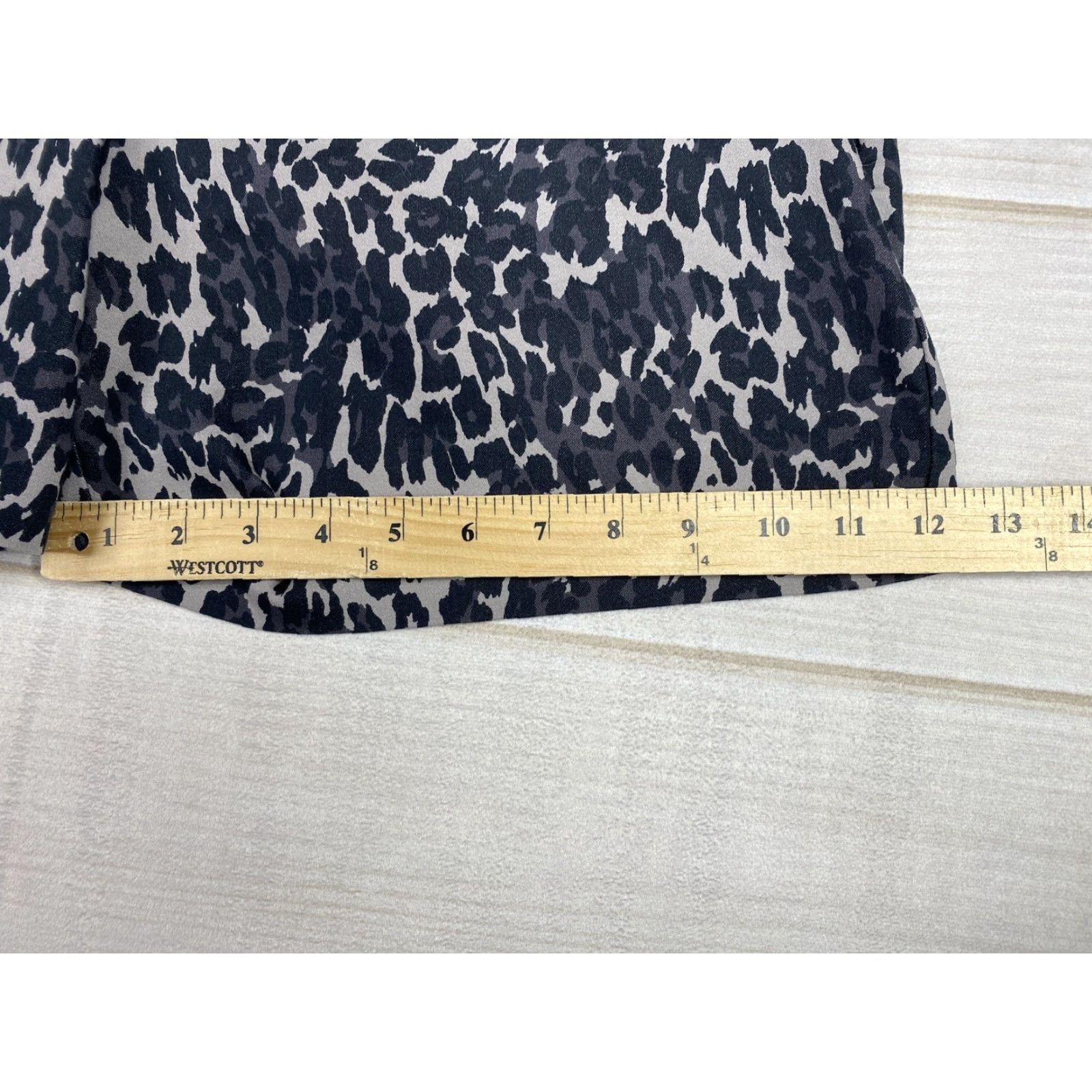 Isaac Mizrahi Isaac Mizrahi Women's Shorts Chino Stretch Casual Regular 12 Multicolor Animal Print Pockets Flat Front Button Zipper High Rise Size 34" / US 12 / IT 48 - 6 Thumbnail