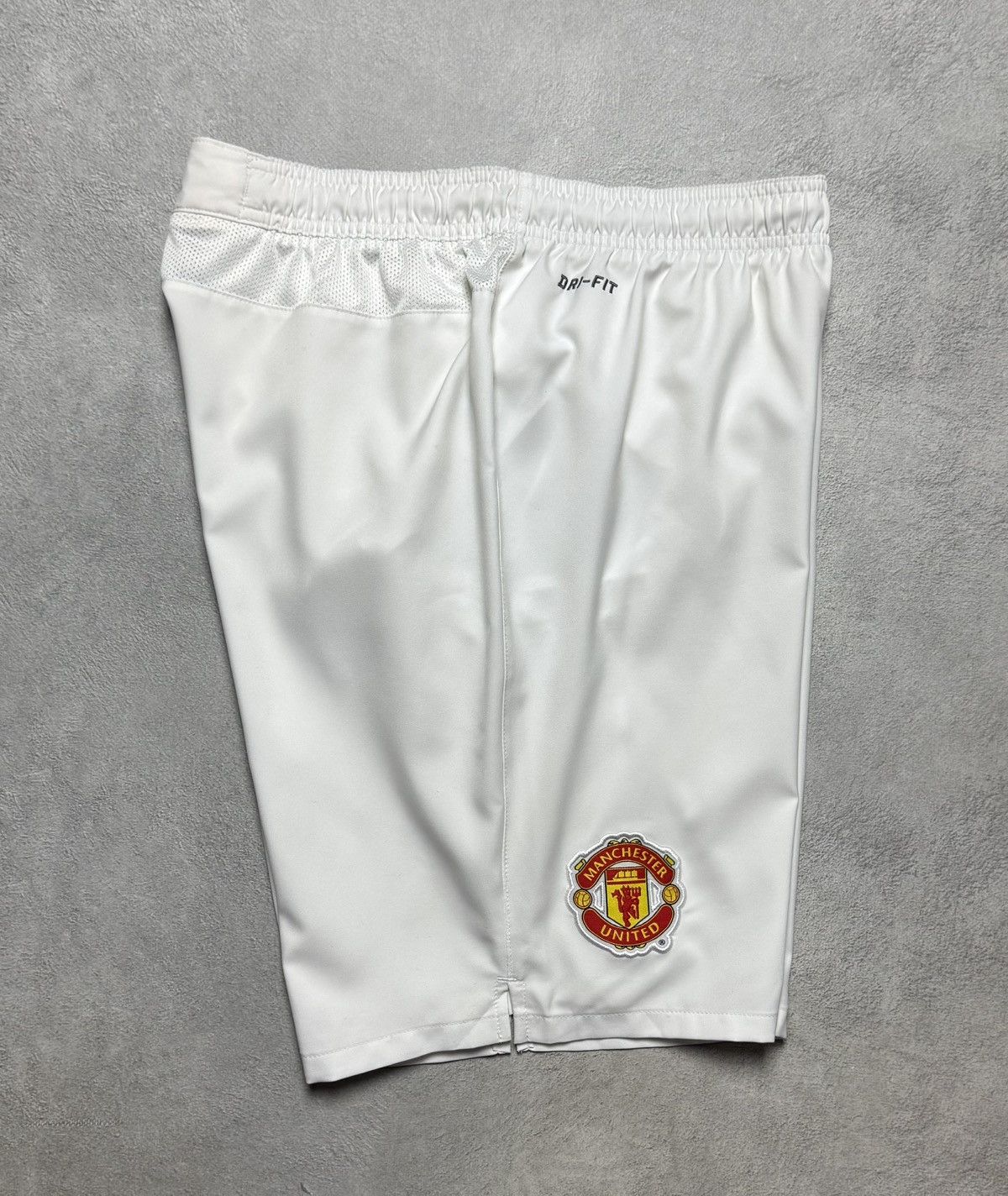 Nike Manchester United 2011 2012 Home Football Soccer Shorts Nike Size US 32 / EU 48 - 3 Thumbnail