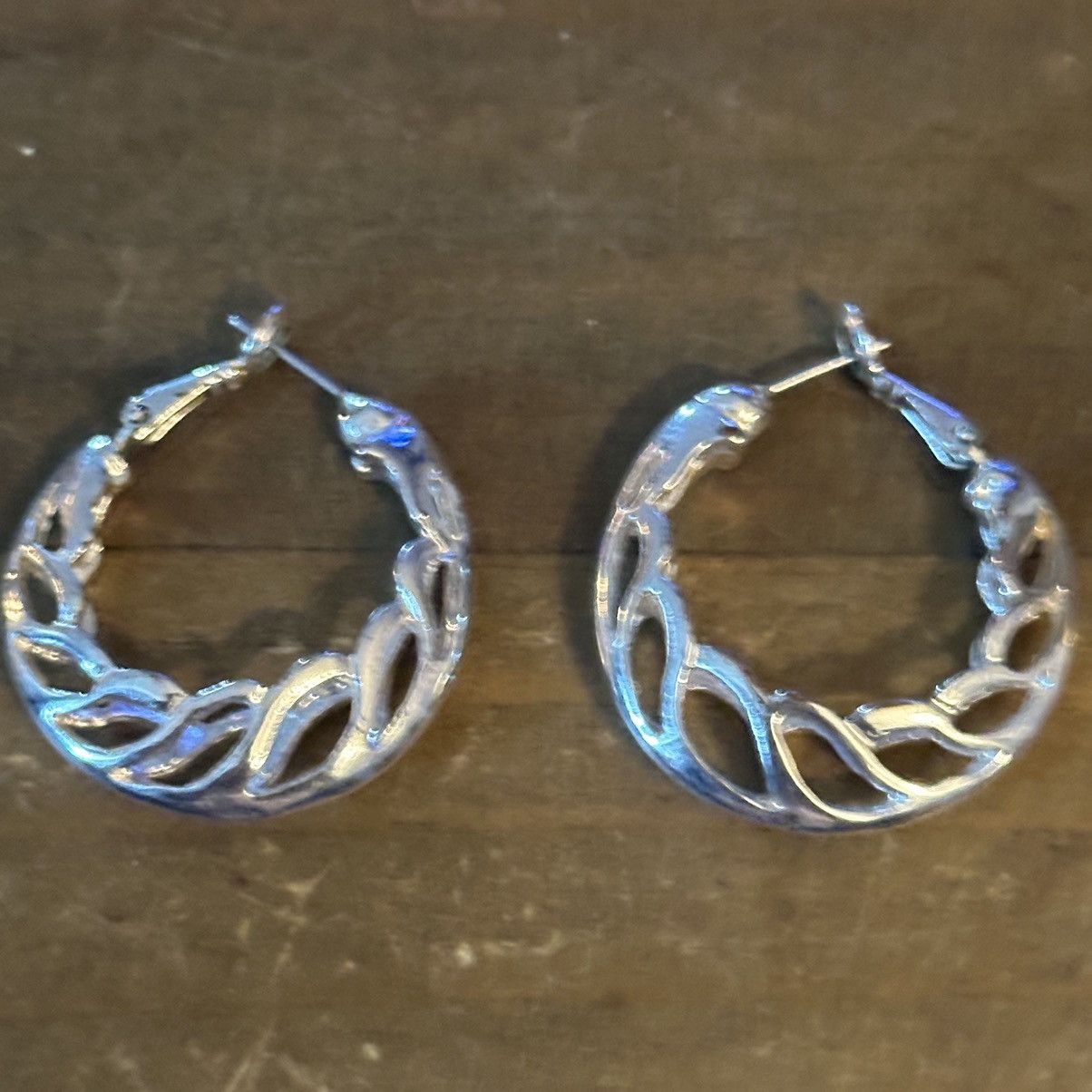 Other Silver tone puffed chain hoop earrings Size ONE SIZE - 4 Thumbnail