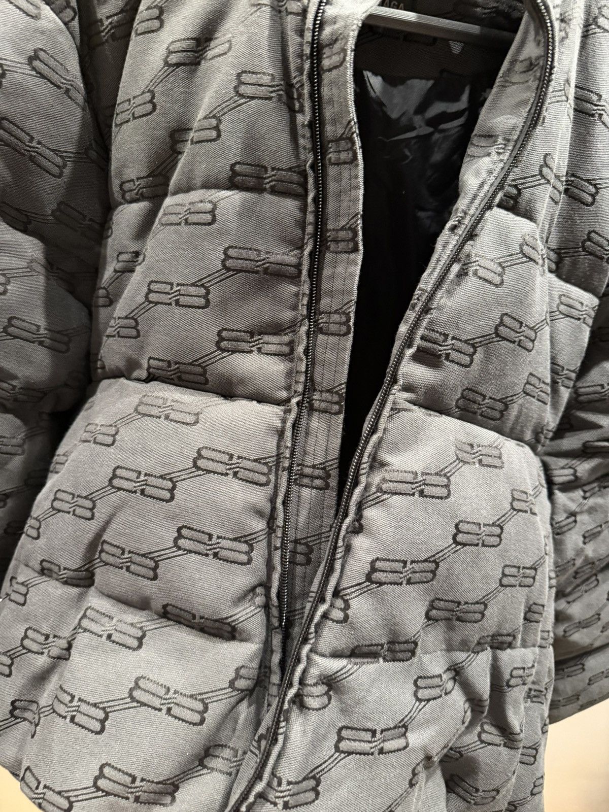 Balenciaga Balenciaga BB Monogram Puffer Down Jacket size 38 Size US M / EU 48-50 / 2 - 14 Thumbnail