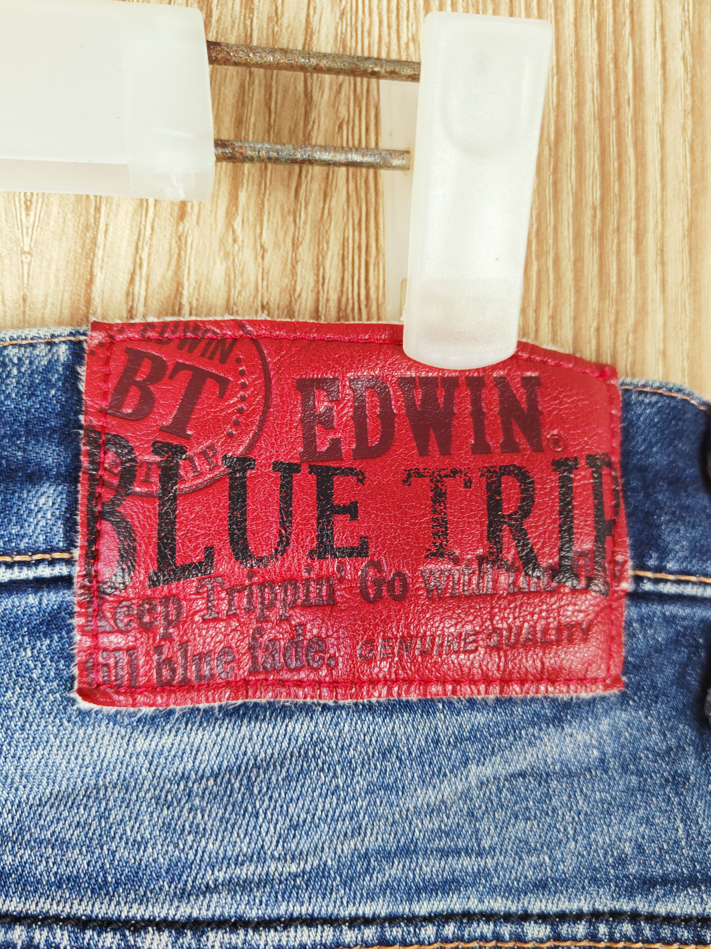 Edwin Edwin Blue Faded Distressed Ripped Jeans #S2737 Size US 33 - 7 Thumbnail