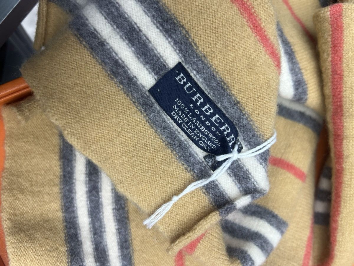 Burberry Burberry Classic Check Cashmere Size ONE SIZE - 3 Thumbnail