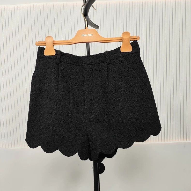 Saint Laurent Paris Black Wool Blend Scalloped Hem Shorts Size US 26 / EU 42 - 1 Thumbnail