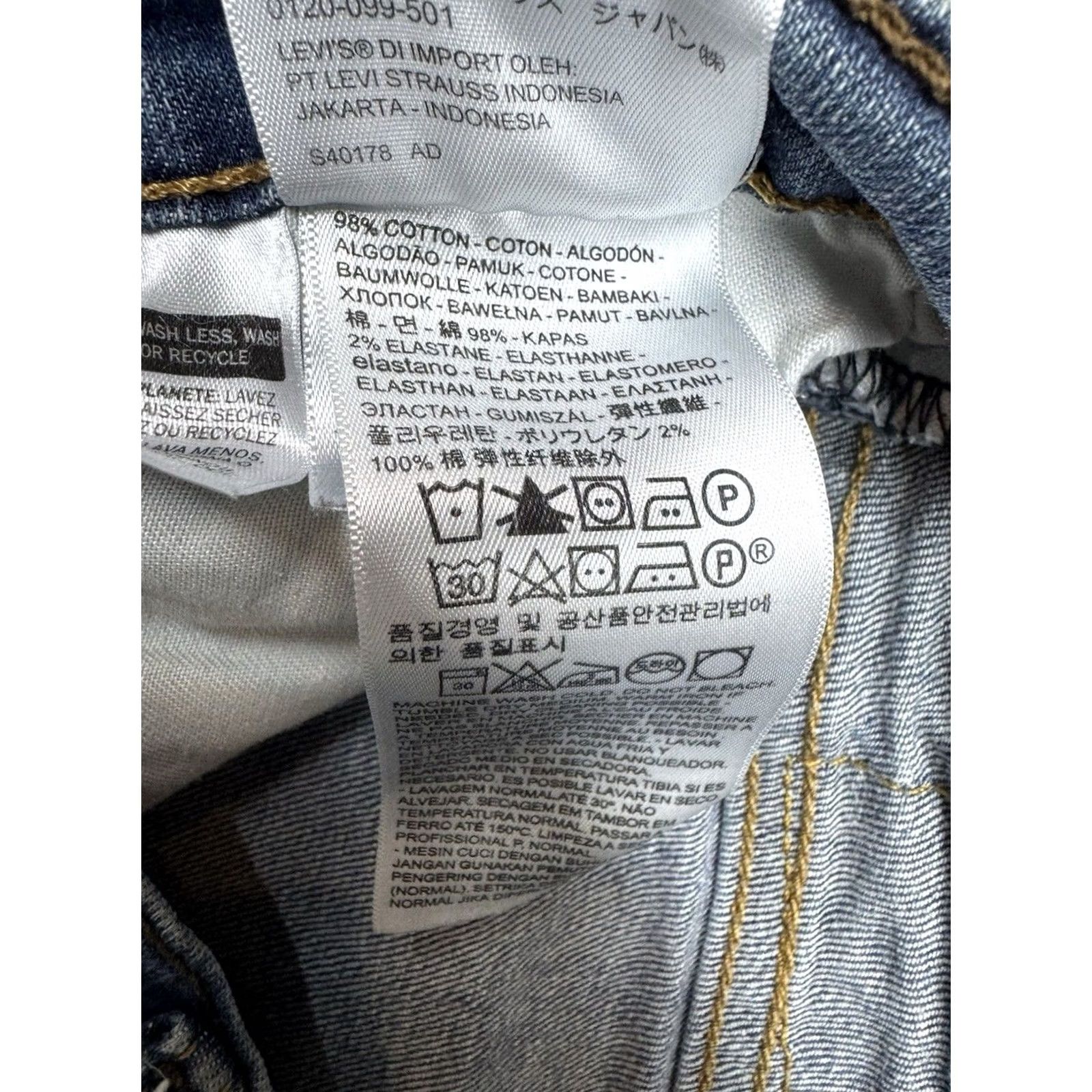 Levi's Levi's 541 Athletic Taper Jeans 35x29 Blue Denim Stretch 5-Pocket Logo Modern Classic Mens Regular Waist Inseam 29 Button Zip Size US 35 - 4 Thumbnail