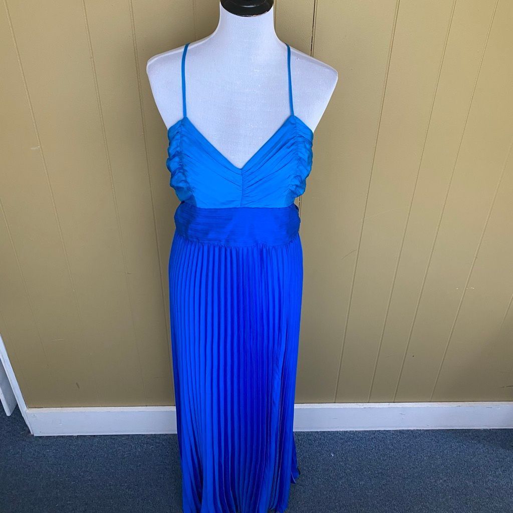 Express Express women 10 cut out spaghetti strap pleated maxi dress Size L / US 10 / IT 46 - 1 Thumbnail
