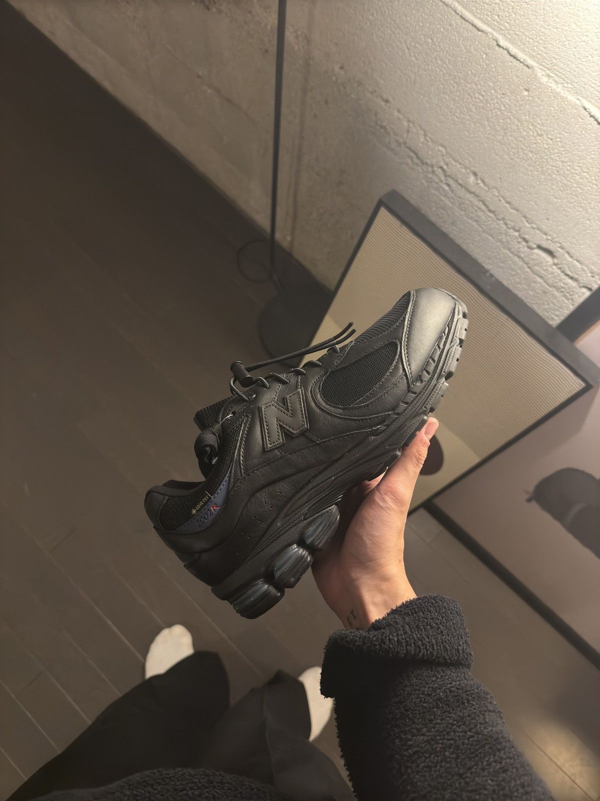 JJJJound × New Balance New Balance x JJJJound Goretex 2002r Size US 9.5 / EU 42-43 - 6 Thumbnail
