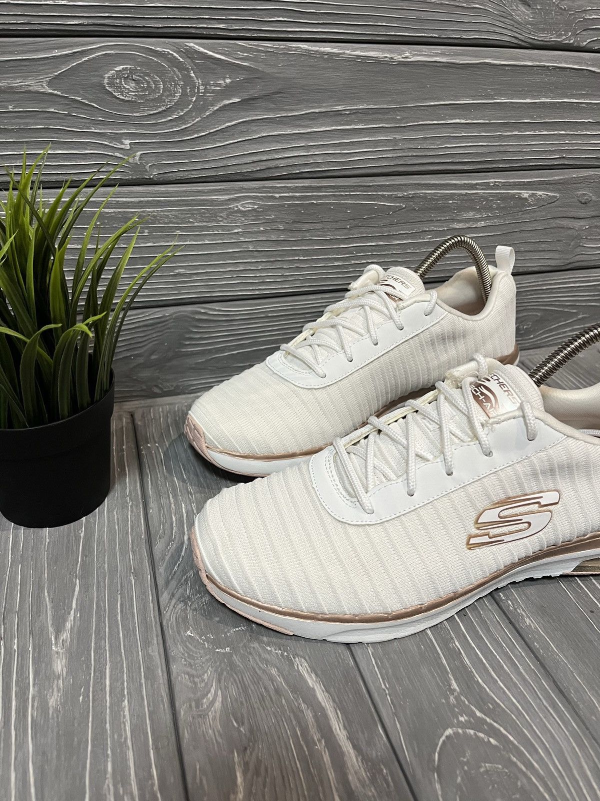 SKECHERS Women's original Skechers skech-air sneakers Size US 9 / IT 39 - 2 Thumbnail