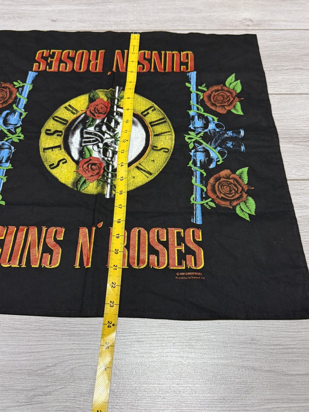 Guns N' Roses Guns n’ Roses 1989 scarf vintage transeal head hat Size ONE SIZE - 8 Thumbnail