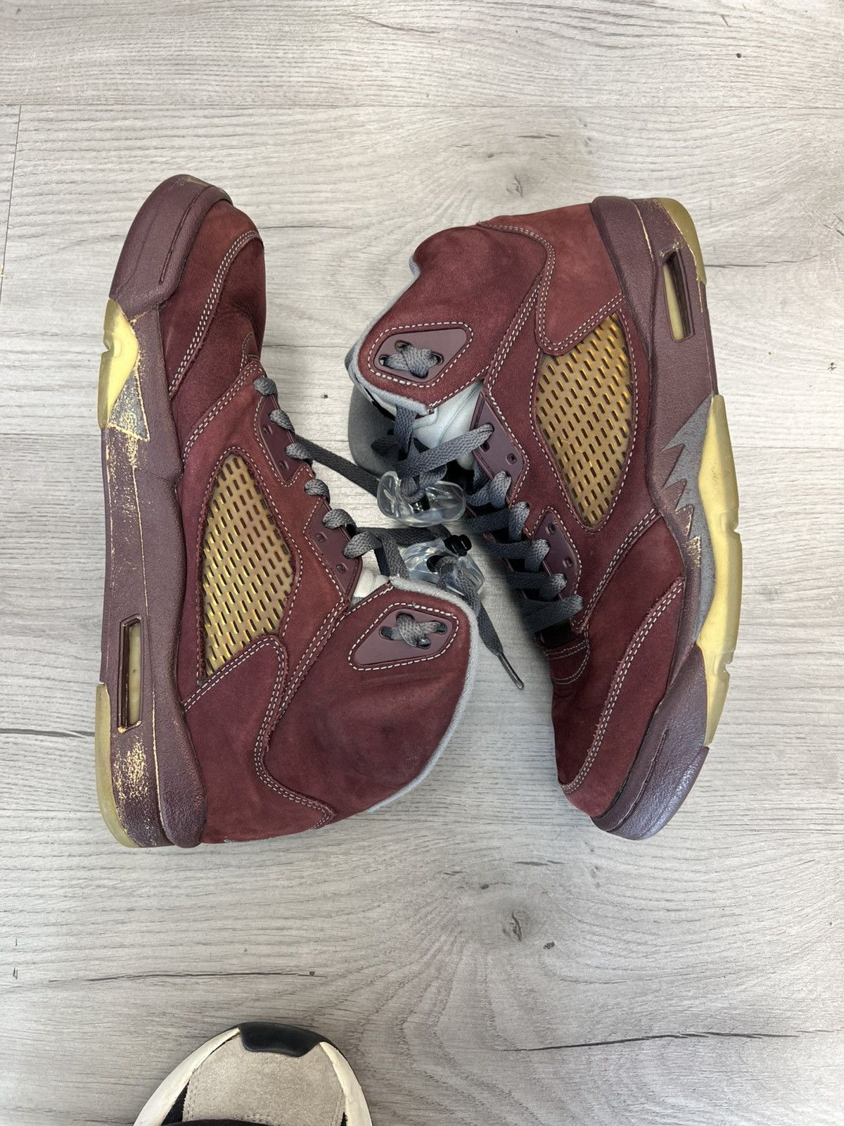 Jordan Brand AJ5 Retro Burgundy 2006 Size US 9.5 / EU 42-43 - 6 Thumbnail
