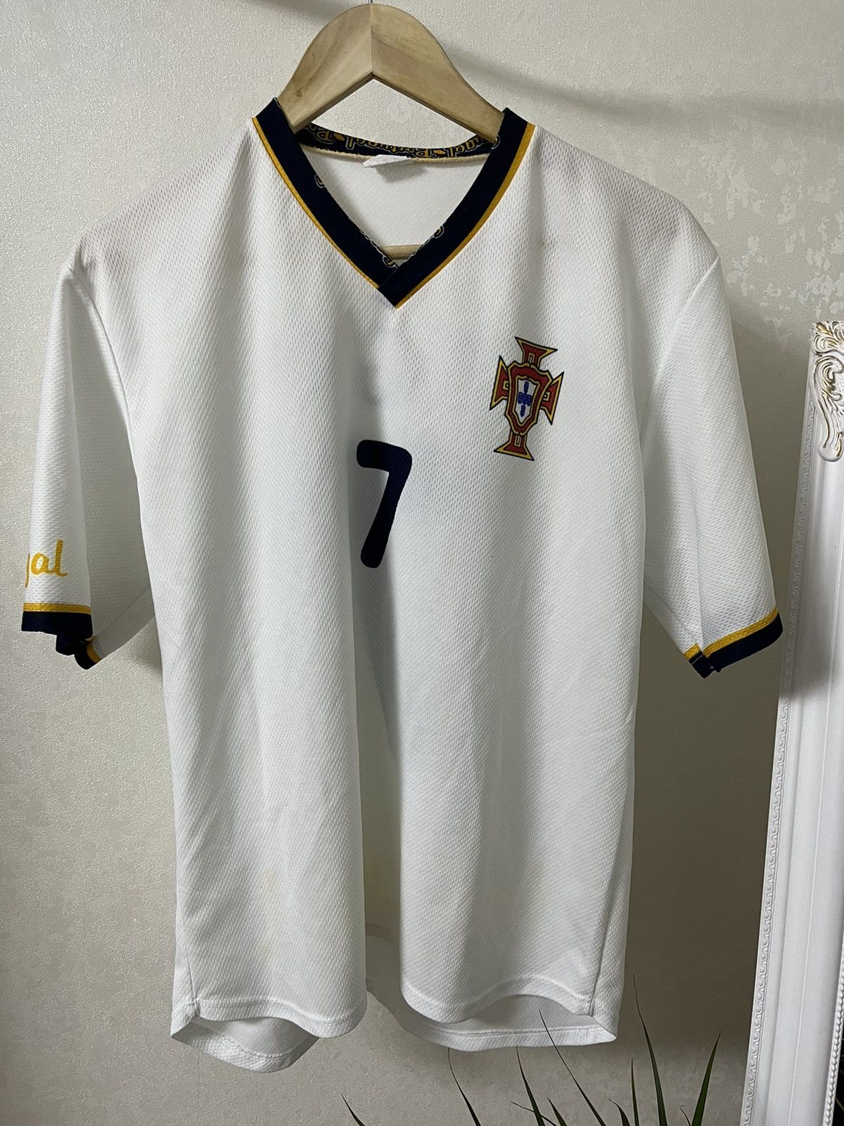 Vintage Portugal Vintage #7 Figo Blokecore Jersey Size US L / EU 52-54 / 3 - 1 Thumbnail
