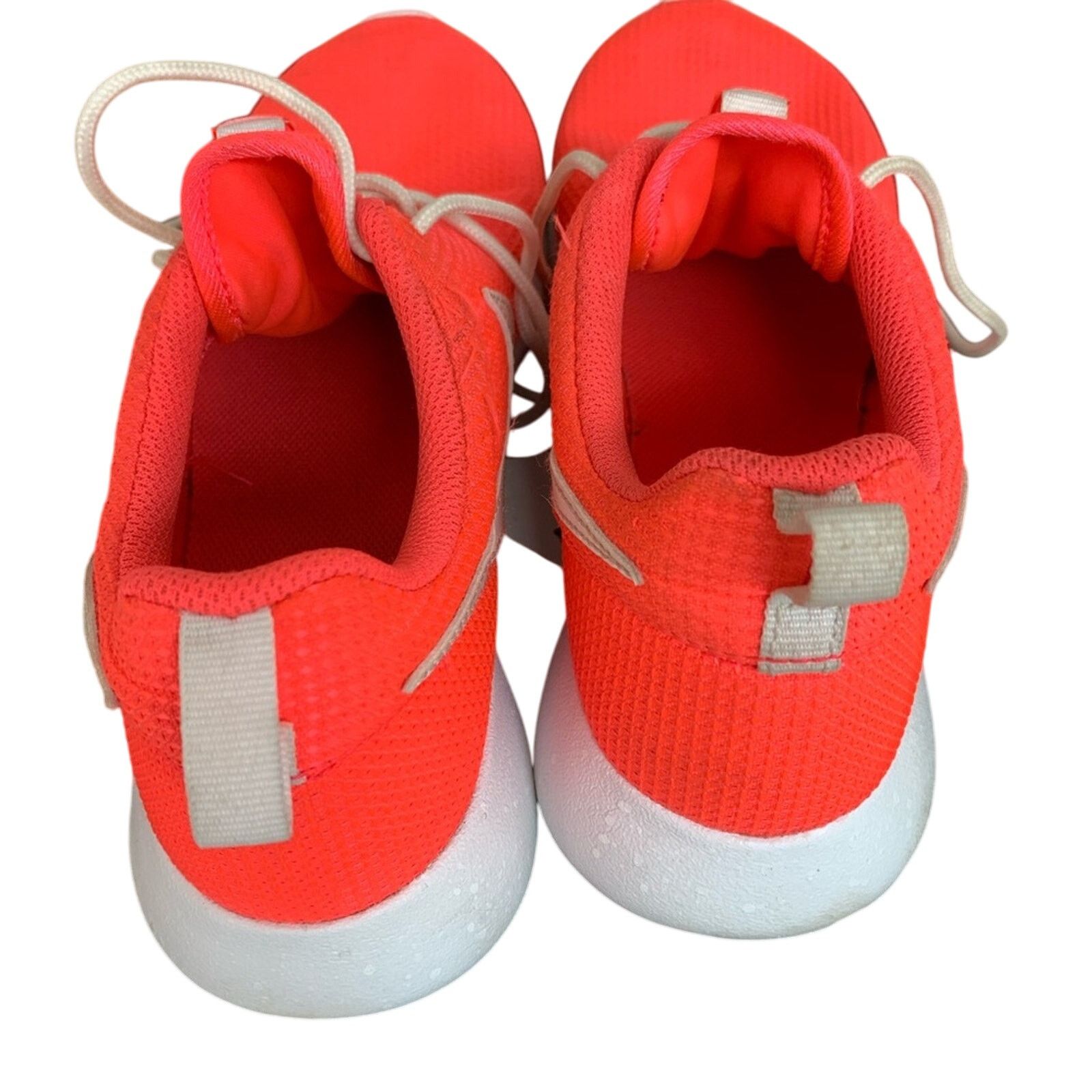 Nike NIKE ROSHE WOMENS 7.5 HYPER PUNCH SHOES LIKE NEW Size US 7.5 / IT 37.5 - 3 Thumbnail