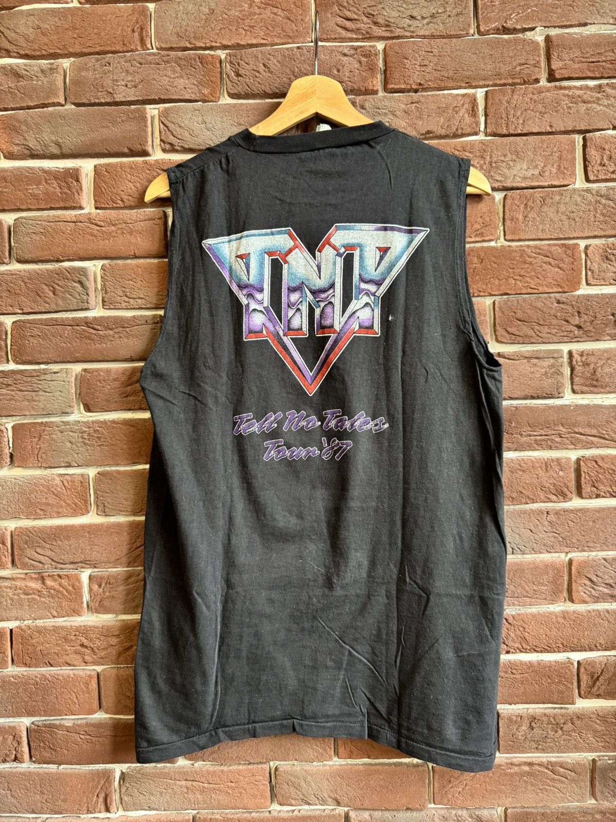 Band Tees Vintage 1987 80s TNT Tell No Tales Rock Band Tee 90s Size US XL / EU 56 / 4 - 2 Thumbnail
